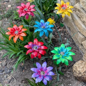 Vibrant Metal Flower Decorations for Year-Round Garden Color