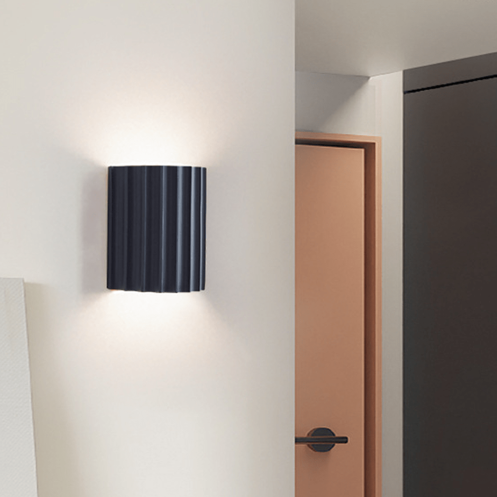 Modern Semi-Circular Resin Wall Sconce – Stylish Indoor Lighting