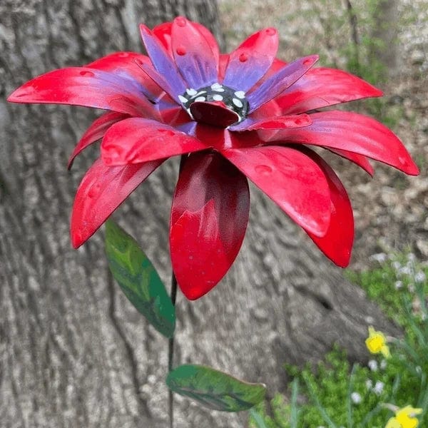 Vibrant Metal Flower Decorations for Year-Round Garden Color