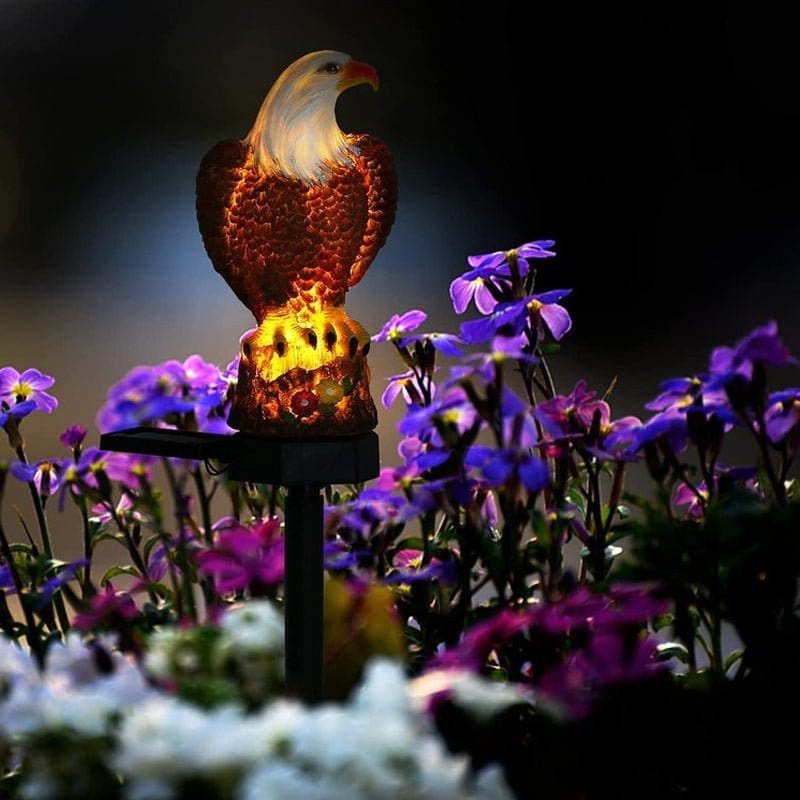 Solar-Powered Eagle Garden Light – Automatic Day/Night Operation