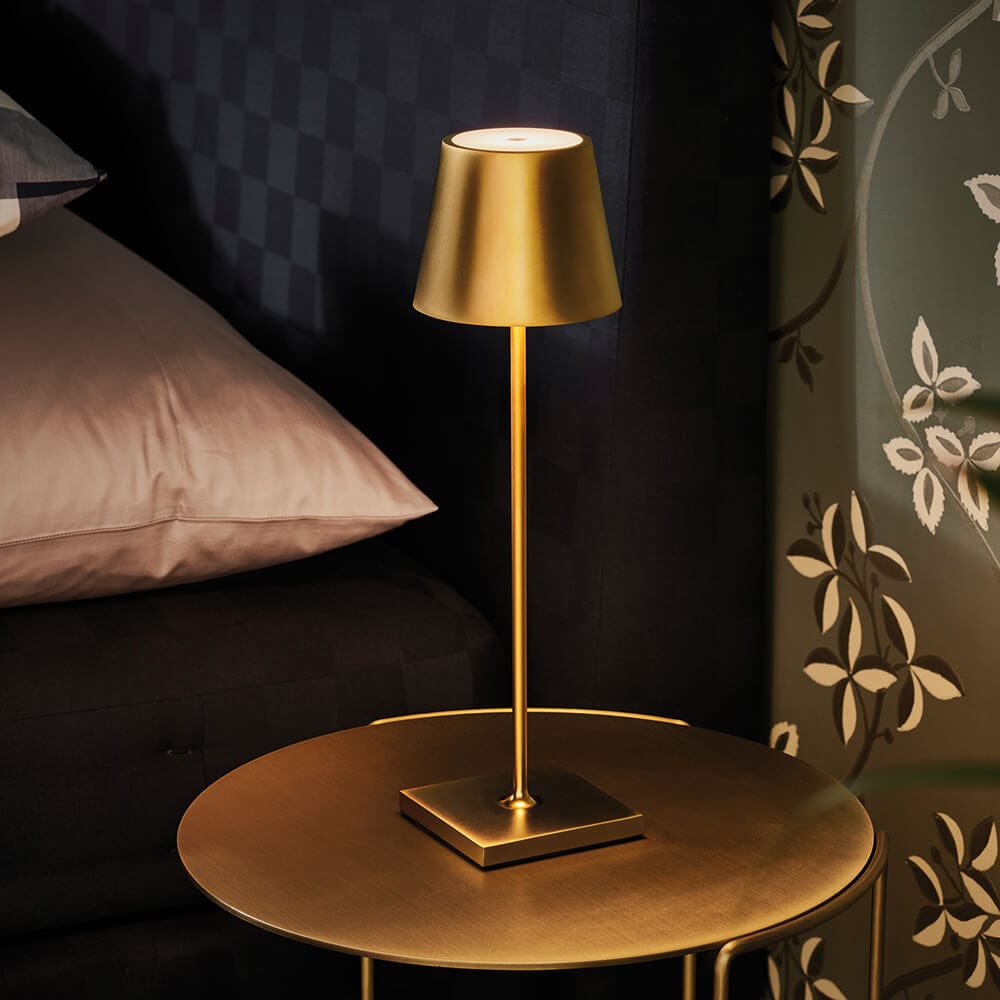 Modern Touch Table Lamp – Wireless, Dimmable, and Rechargeable