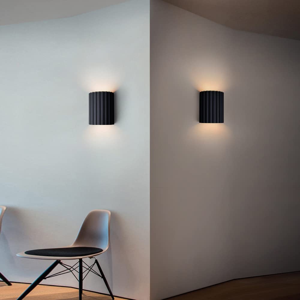 Modern Semi-Circular Resin Wall Sconce – Stylish Indoor Lighting