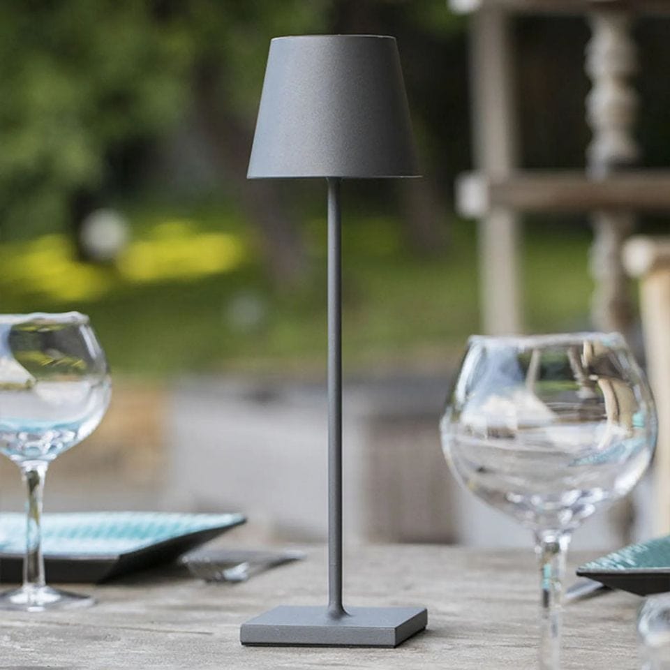 Modern Touch Table Lamp – Wireless, Dimmable, and Rechargeable