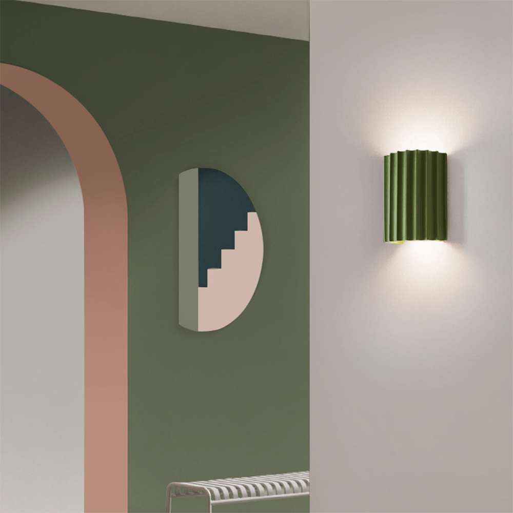 Modern Semi-Circular Resin Wall Sconce – Stylish Indoor Lighting