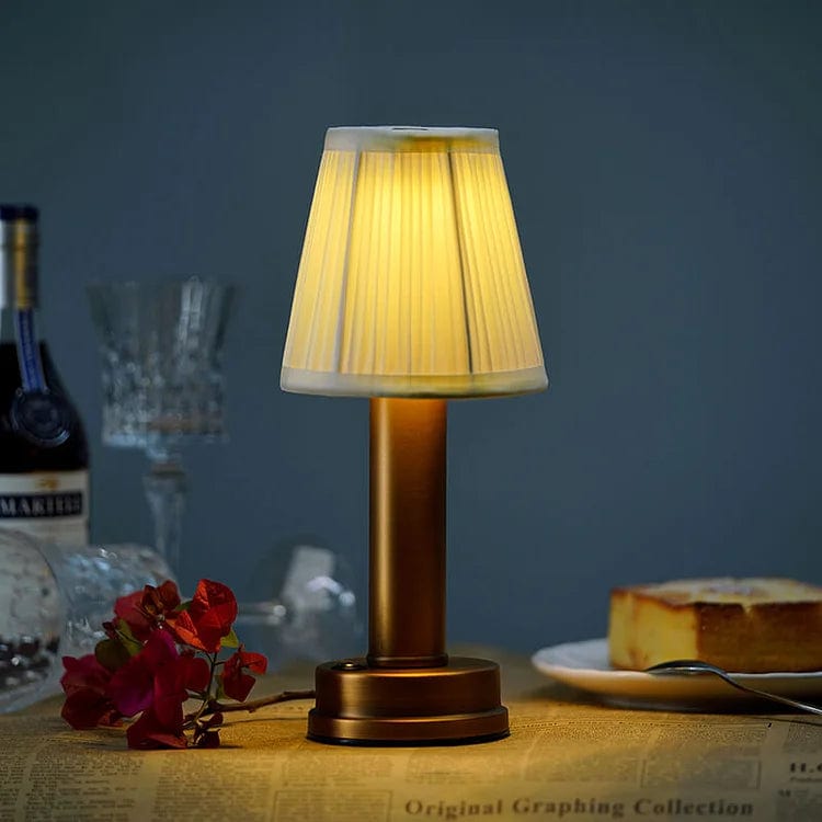 Refined Cordless Table Lamp – Slim Design with Warm Lighting & Dimming