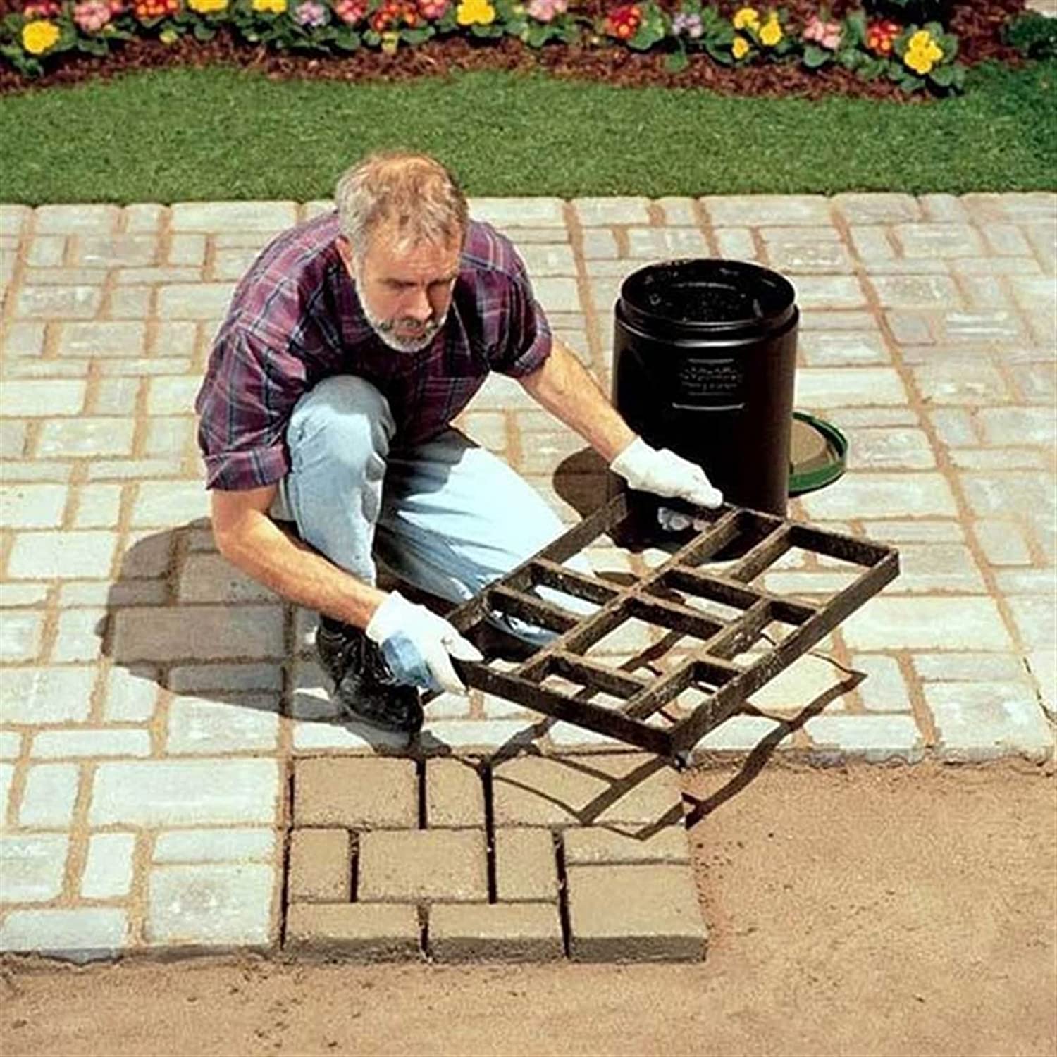 DIY Reusable Garden Pathway Mold - Easy Cement Design Tool