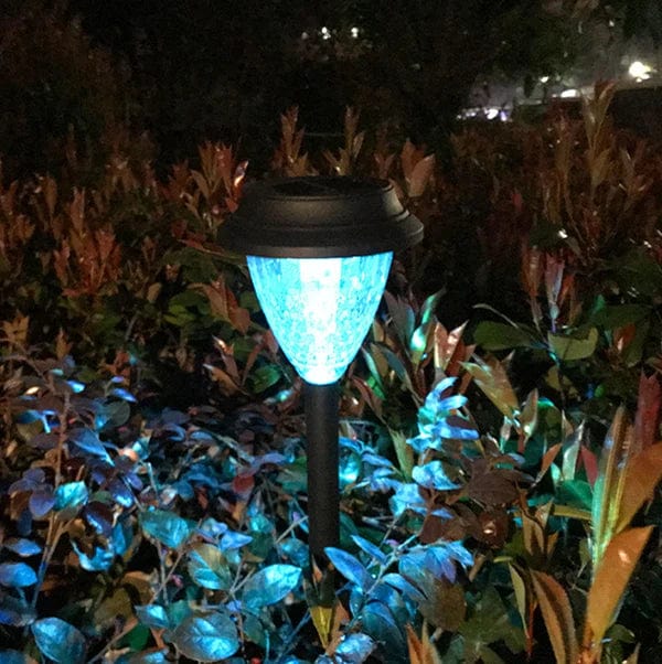 Solar-Powered Outdoor Lights with Unique Pattern Projections