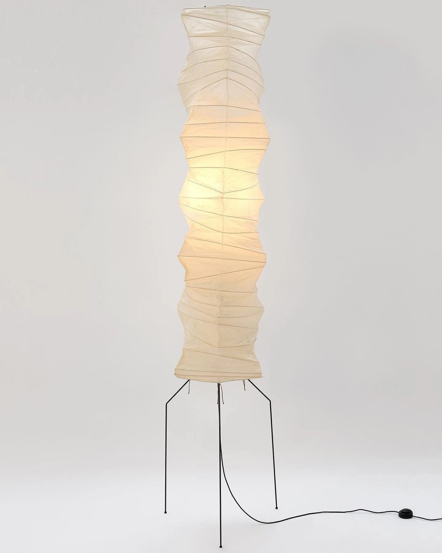 SereneGlow Rice Paper Floor Lamp – Minimalist Elegance