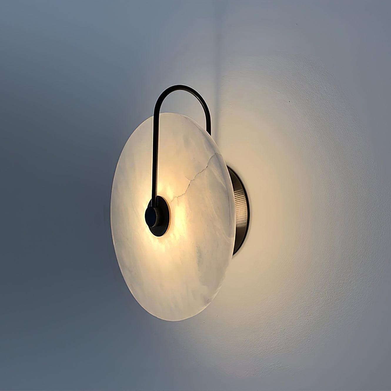 Alabaster LED Wall Lamp – Elegant Illumination for Any Space