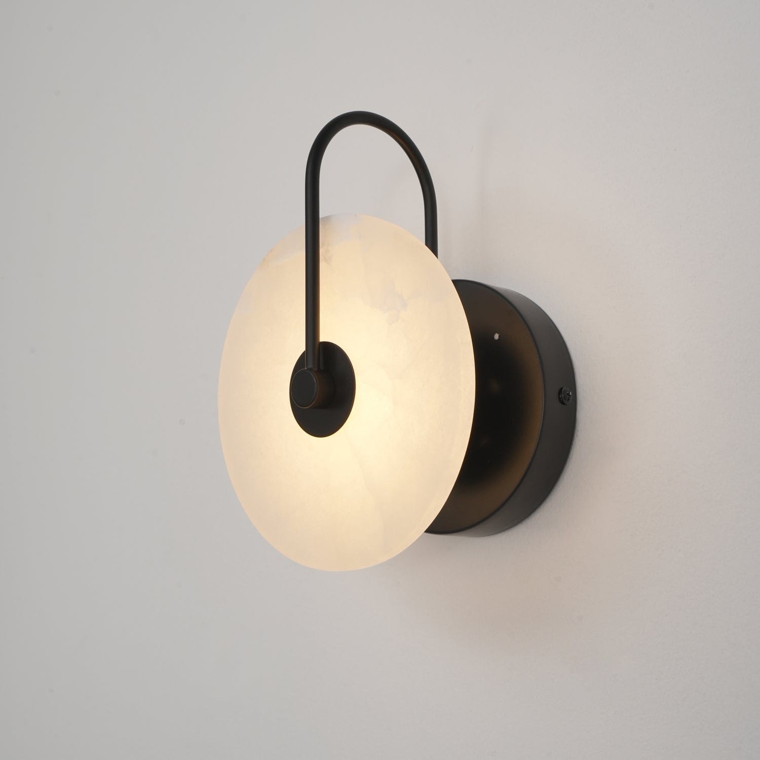 Alabaster LED Wall Lamp – Elegant Illumination for Any Space