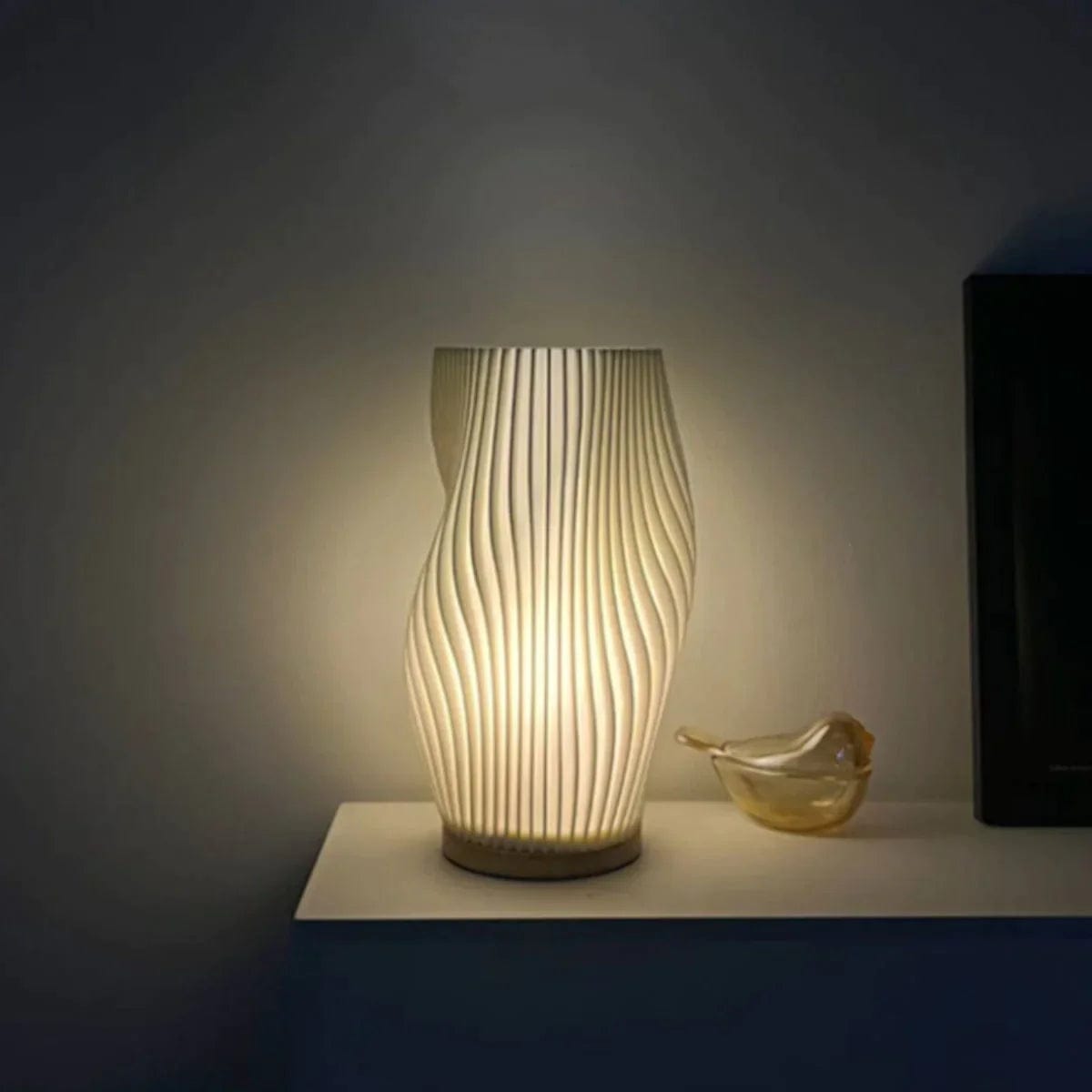 Serene Wavecrest Lamp – Sleek, Dimmable LED with USB Plug-In