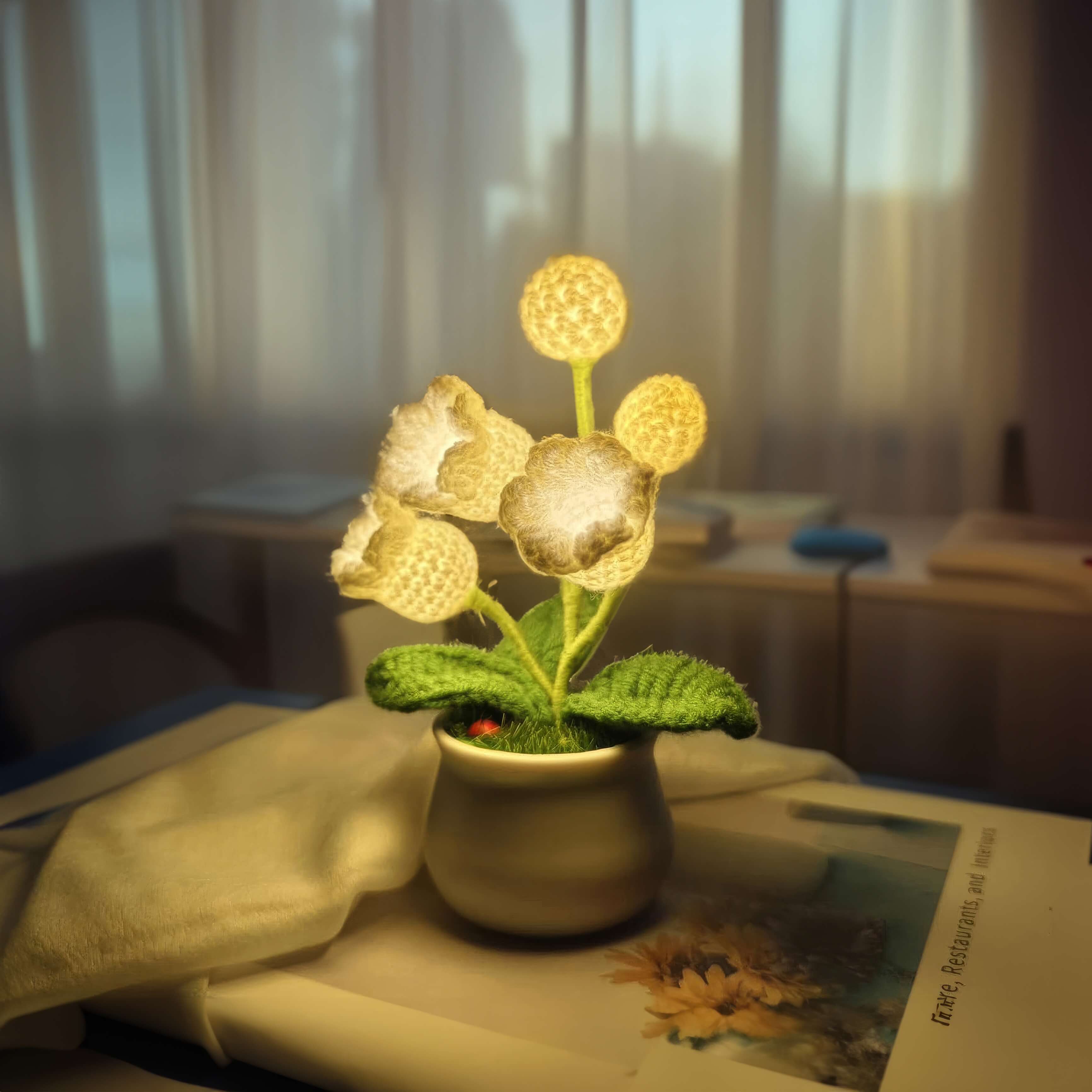 Cottage Crochet Lamp – Handmade Charm, Ambient Lighting