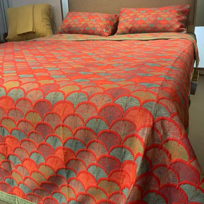 Cotton Reversible Quilt Set with Matching Pillow Cases