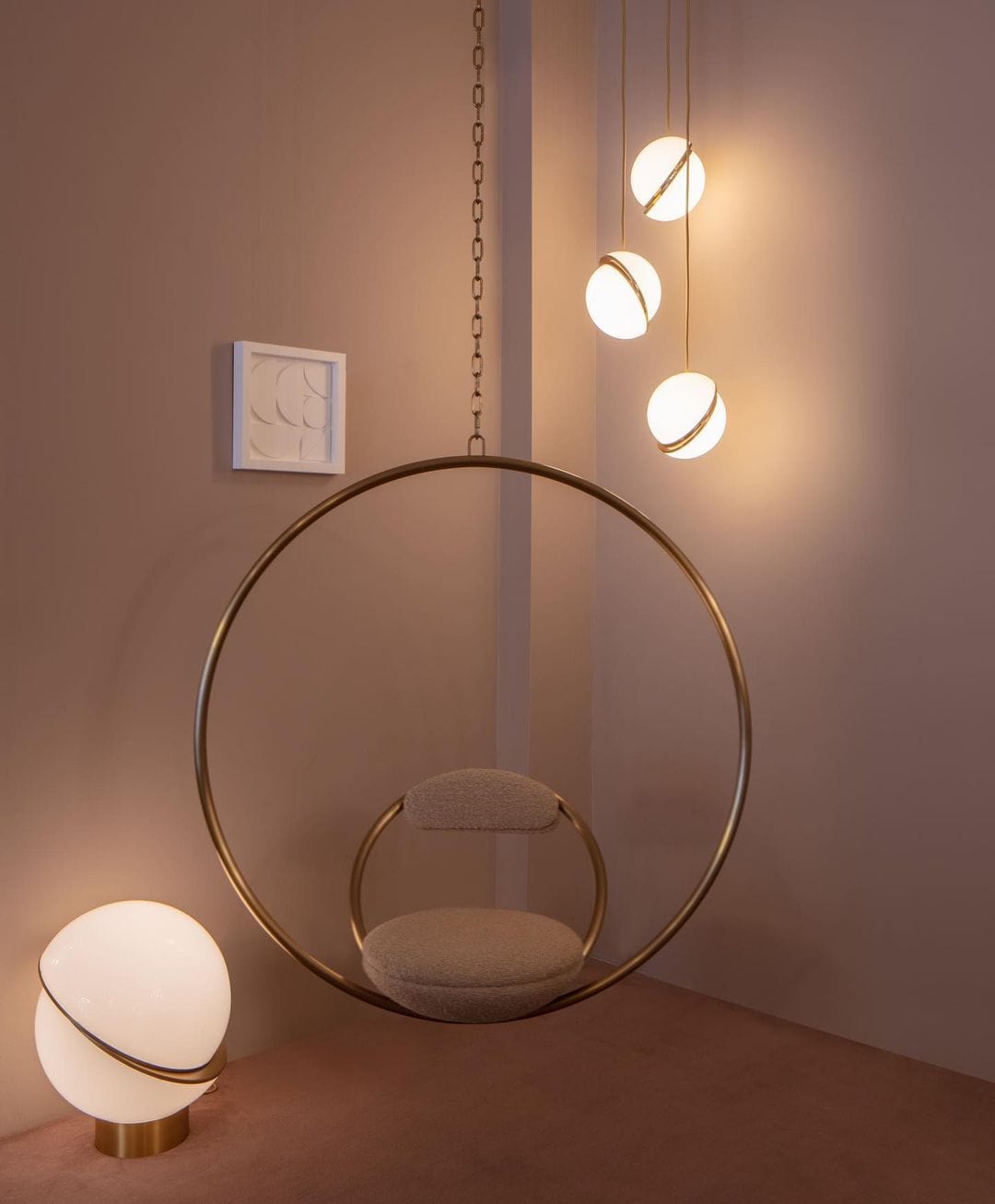 Crescent Pendant Lamp - Minimalist LED Lighting with Celestial Elegance