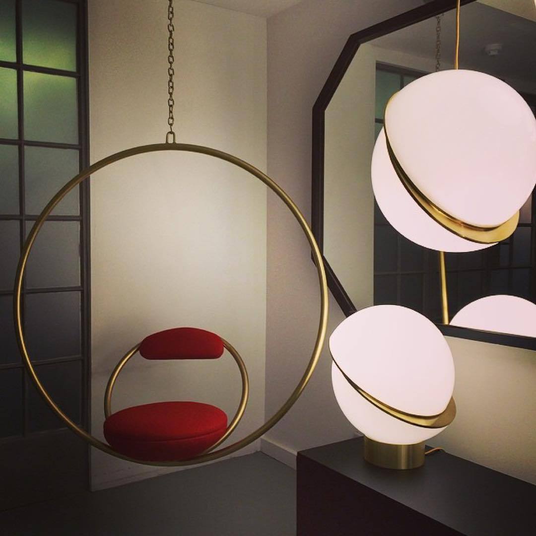 Crescent Pendant Lamp - Minimalist LED Lighting with Celestial Elegance