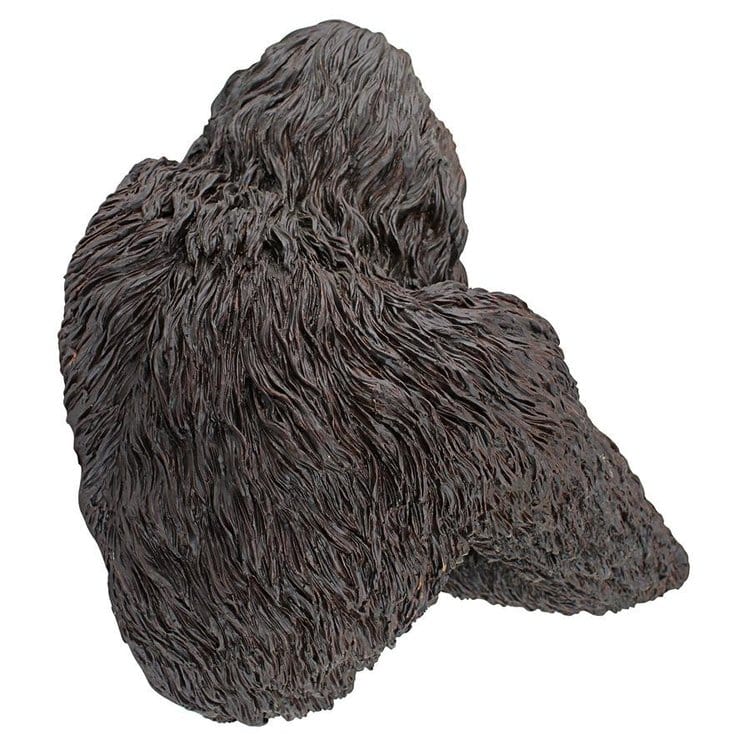 Legendary Bigfoot Yeti Garden Sculpture – High-Detail Design