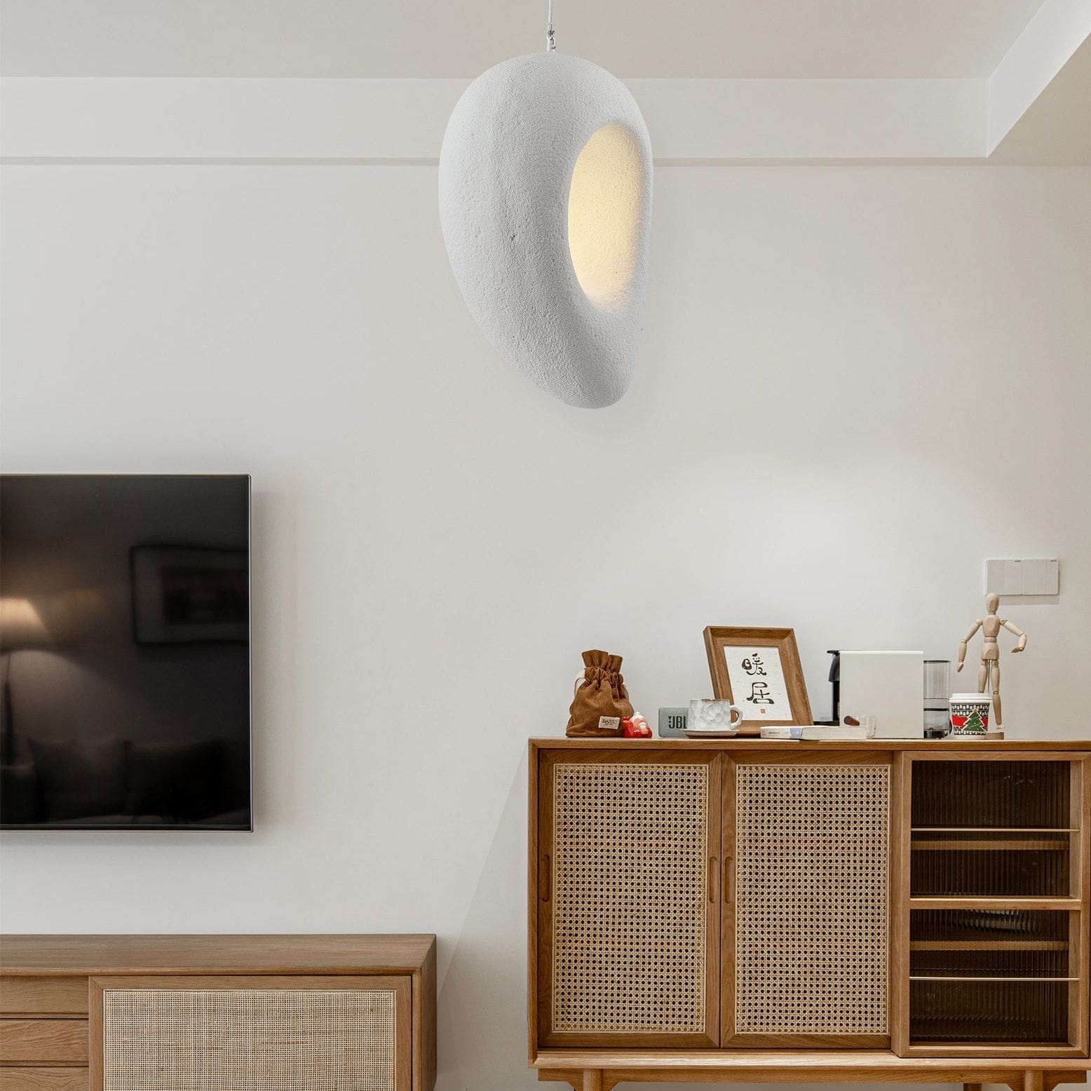 Edna Pendant Lamp - Elegant Lighting with Clean Lines for Modern & Classic Interiors