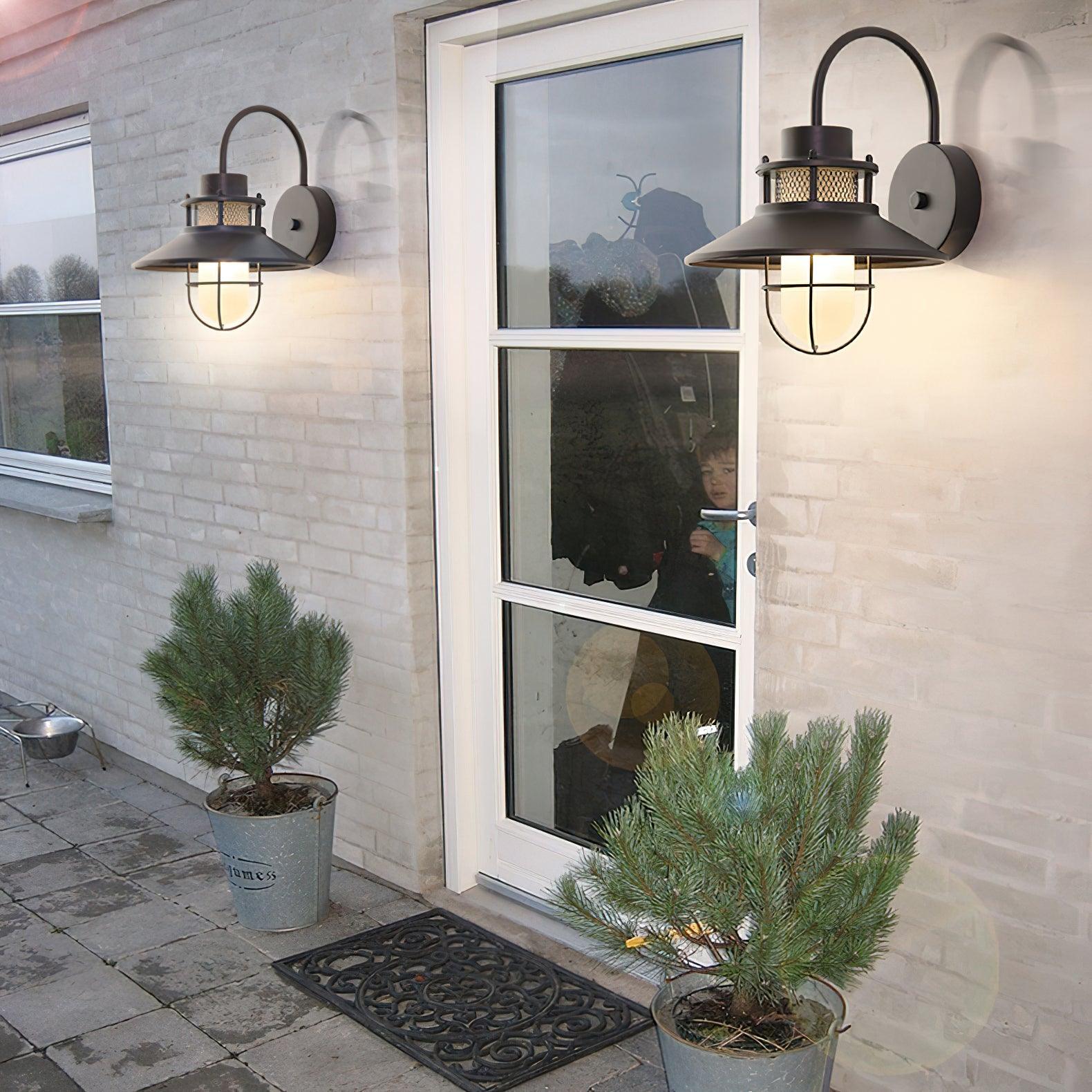 Felix Outdoor Lamp – Stylish Industrial Lighting Solution