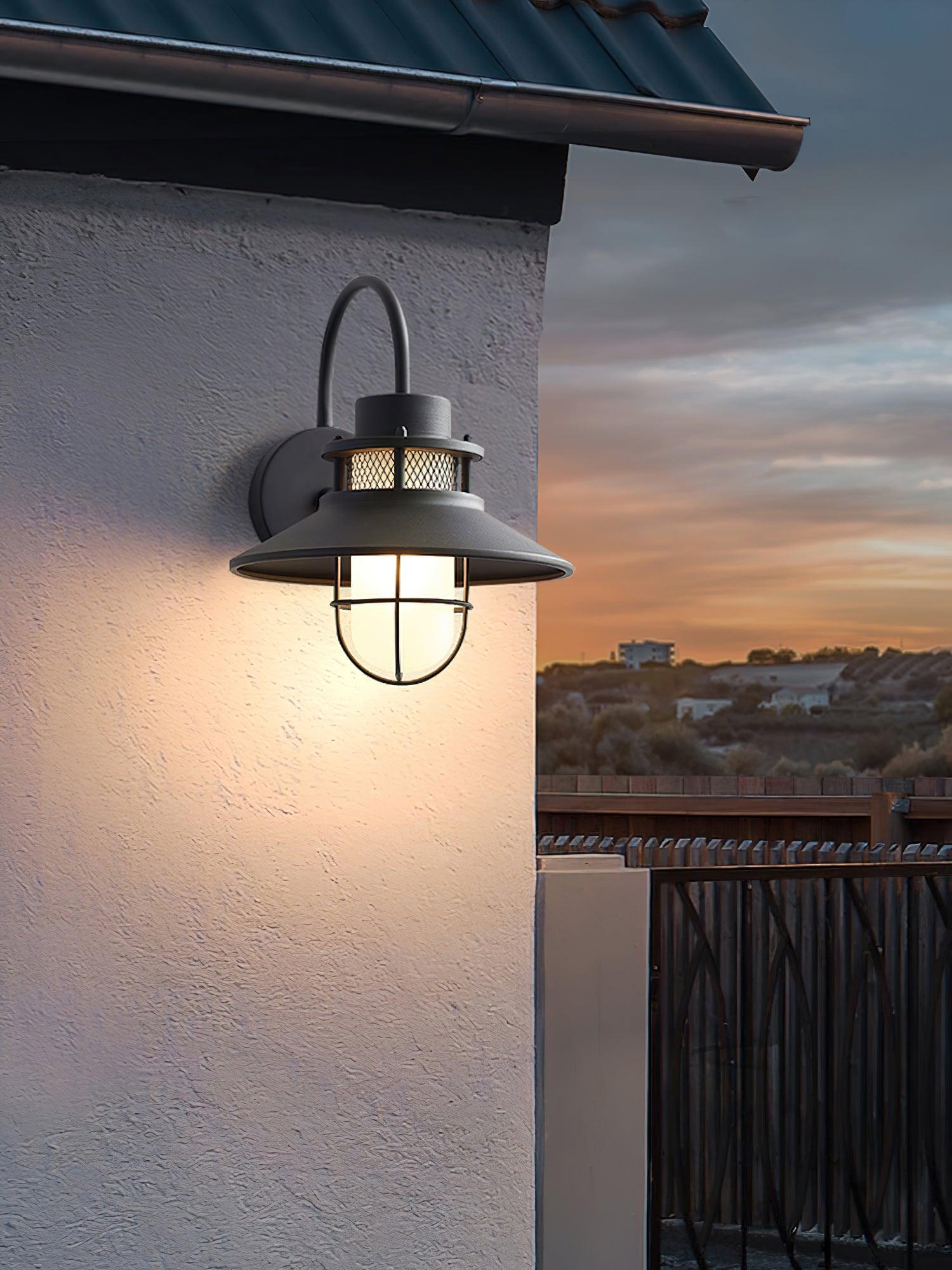 Felix Outdoor Lamp – Stylish Industrial Lighting Solution