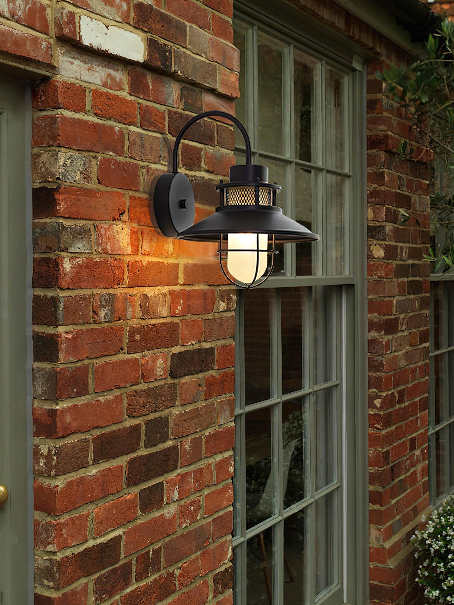 Felix Outdoor Lamp – Stylish Industrial Lighting Solution