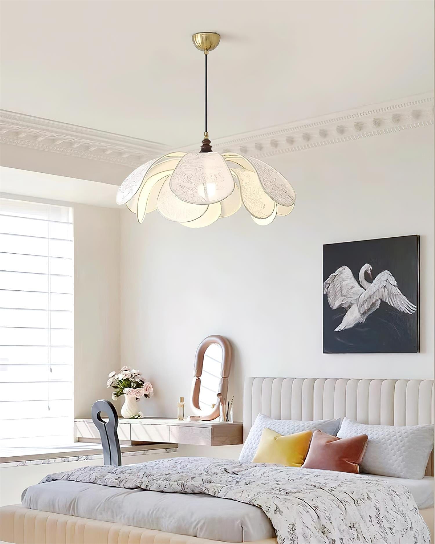 Florina Pendant Lamp - Elegant Floral-Inspired Design