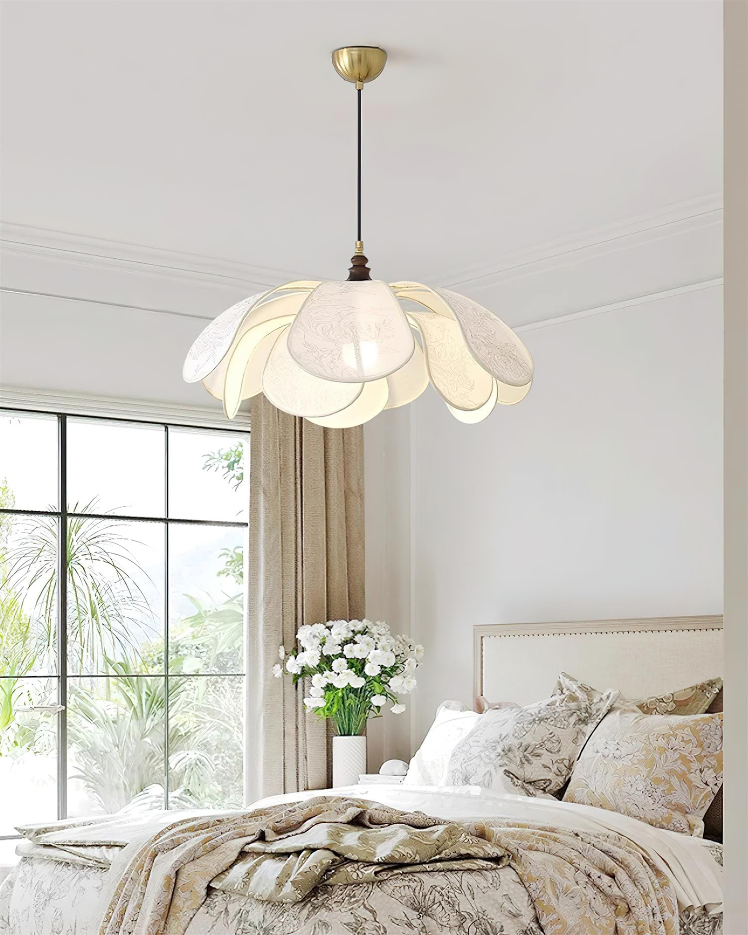 Florina Pendant Lamp - Elegant Floral-Inspired Design