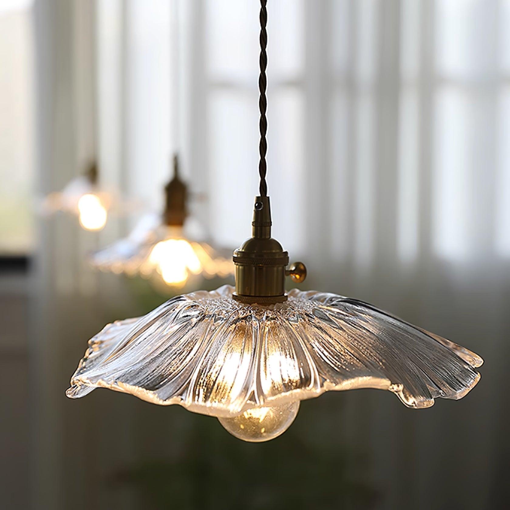 Vintage Flower Glass Pendant Light – Timeless Elegance for Your Home