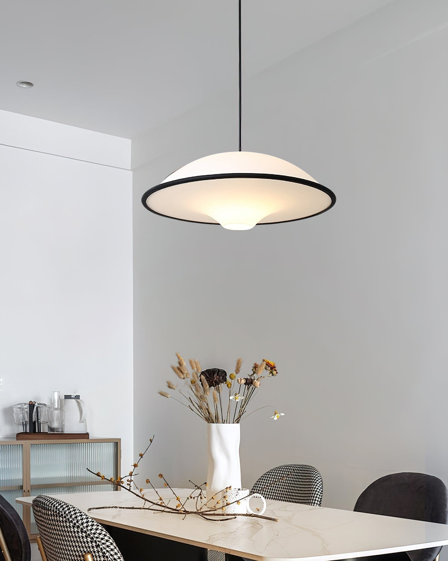 Fontana Pendant Light – Modern UFO-Inspired Elegance