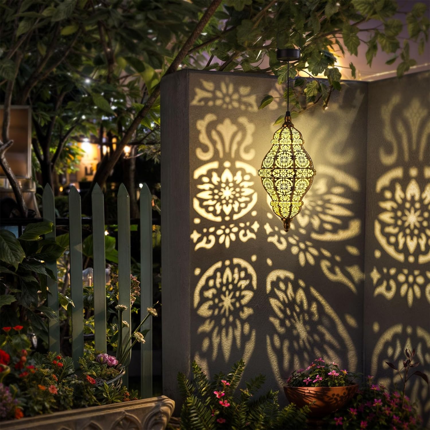 Golden Glory Lantern - Solar-Powered Outdoor Decor