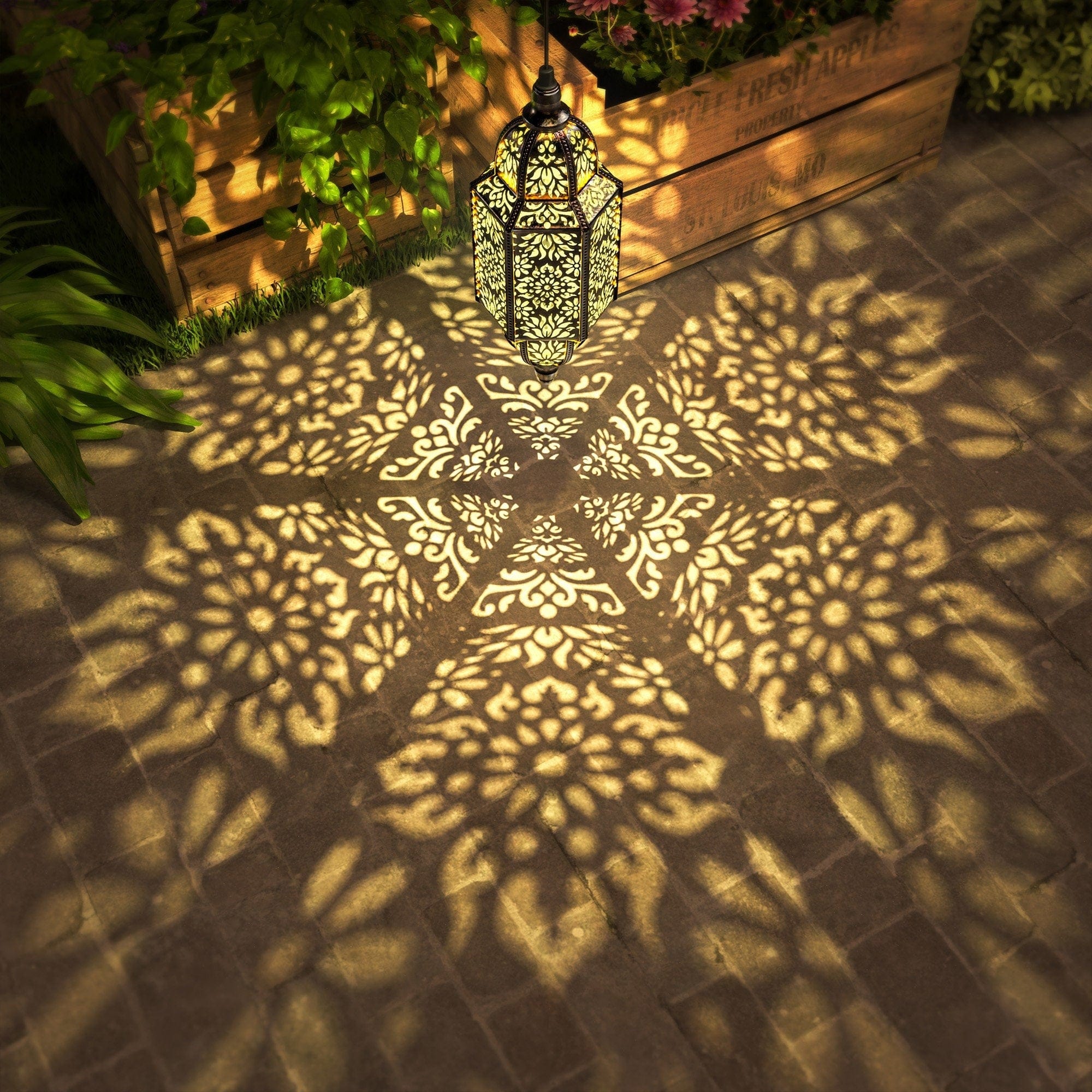 Golden Glory Lantern - Solar-Powered Outdoor Decor