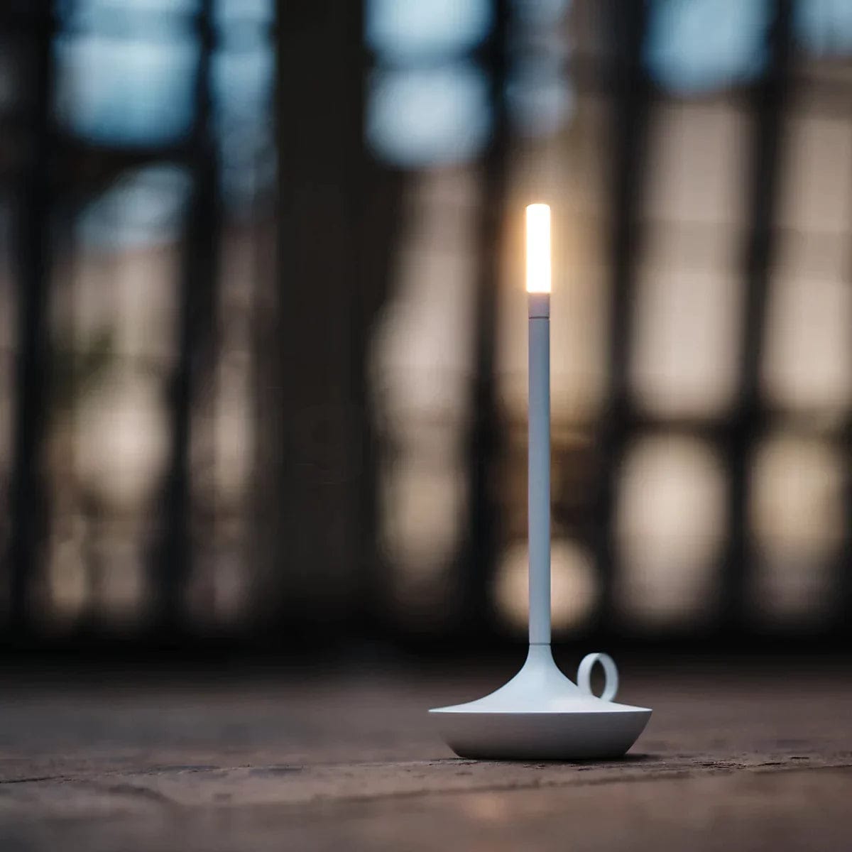 Nordic Candlestick Light – Rechargeable, Dimmable Elegance in Brushed Aluminum