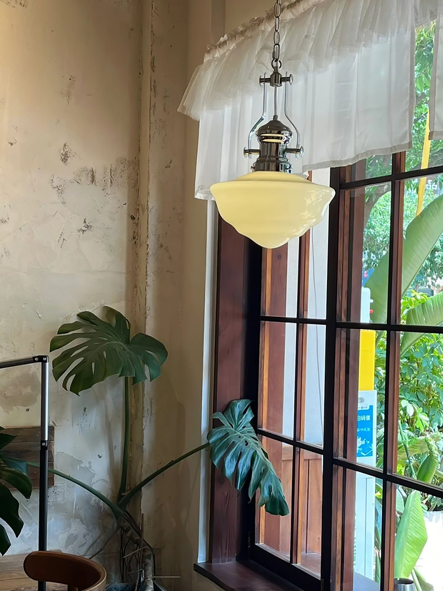 Lavagna Schoolhouse Pendant Light - Handcrafted Glass with Modern Farmhouse Style