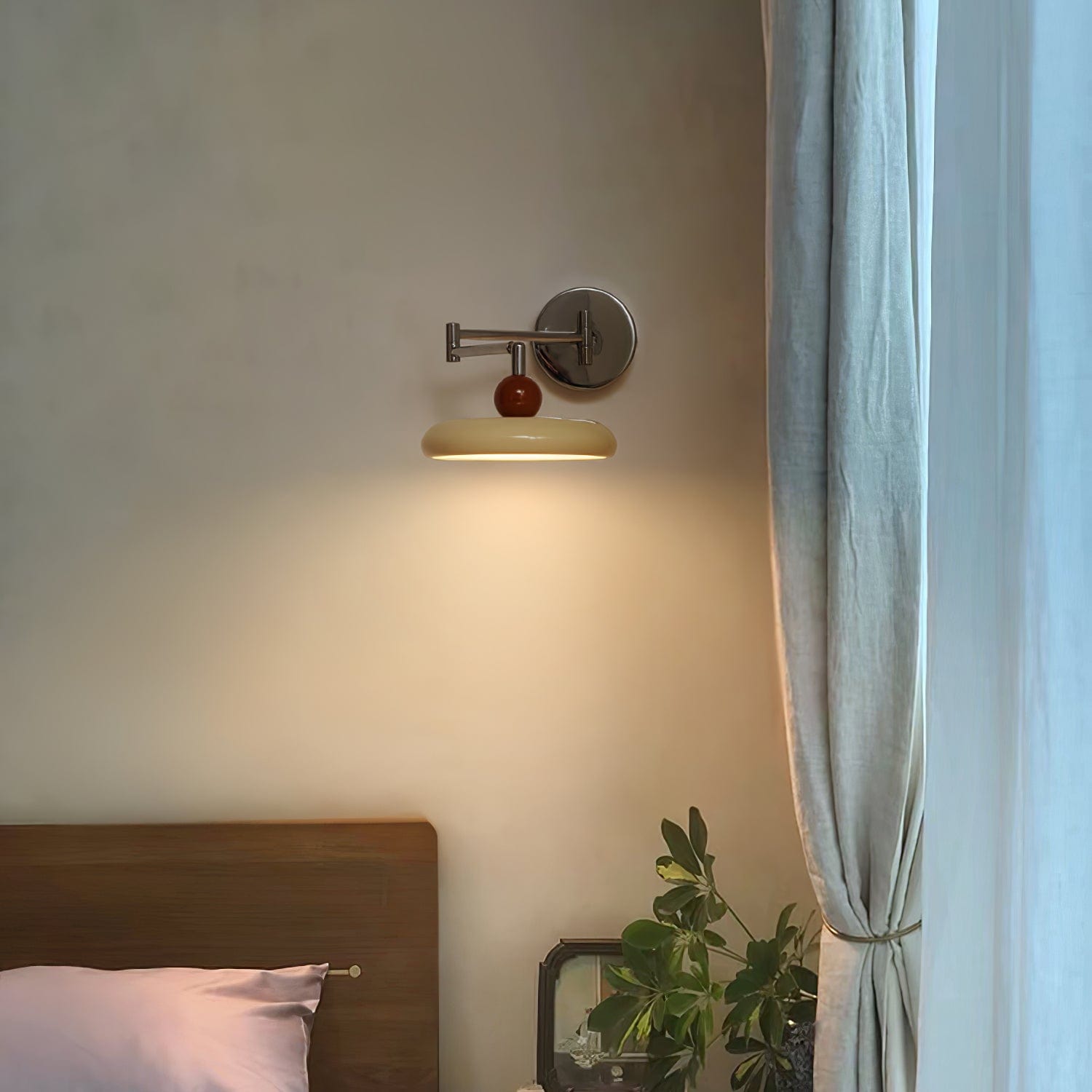 Lola Swivel Wall Light – Adjustable LED Lamp