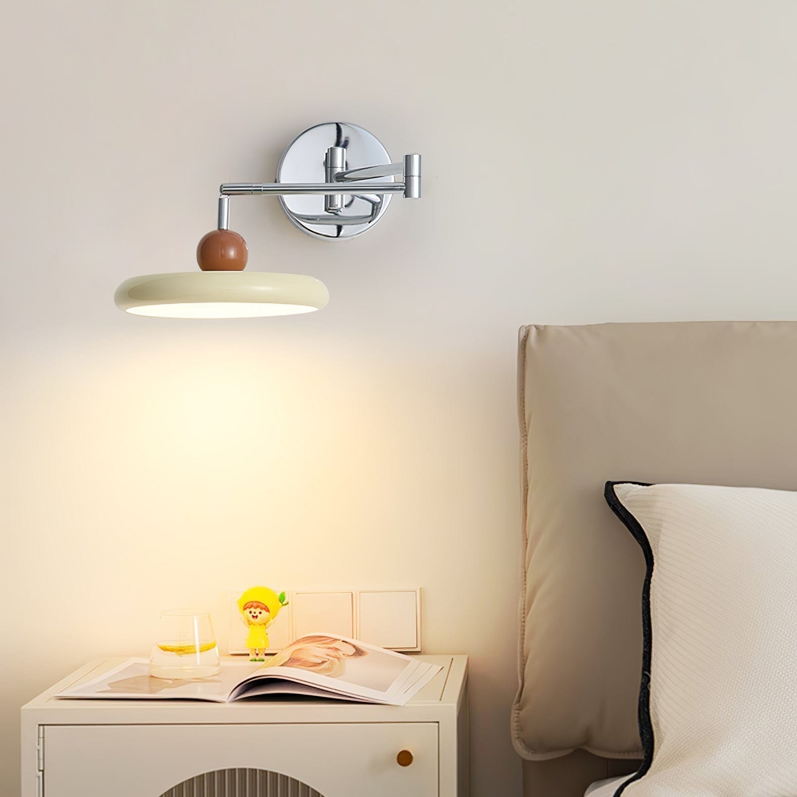 Lola Swivel Wall Light – Adjustable LED Lamp