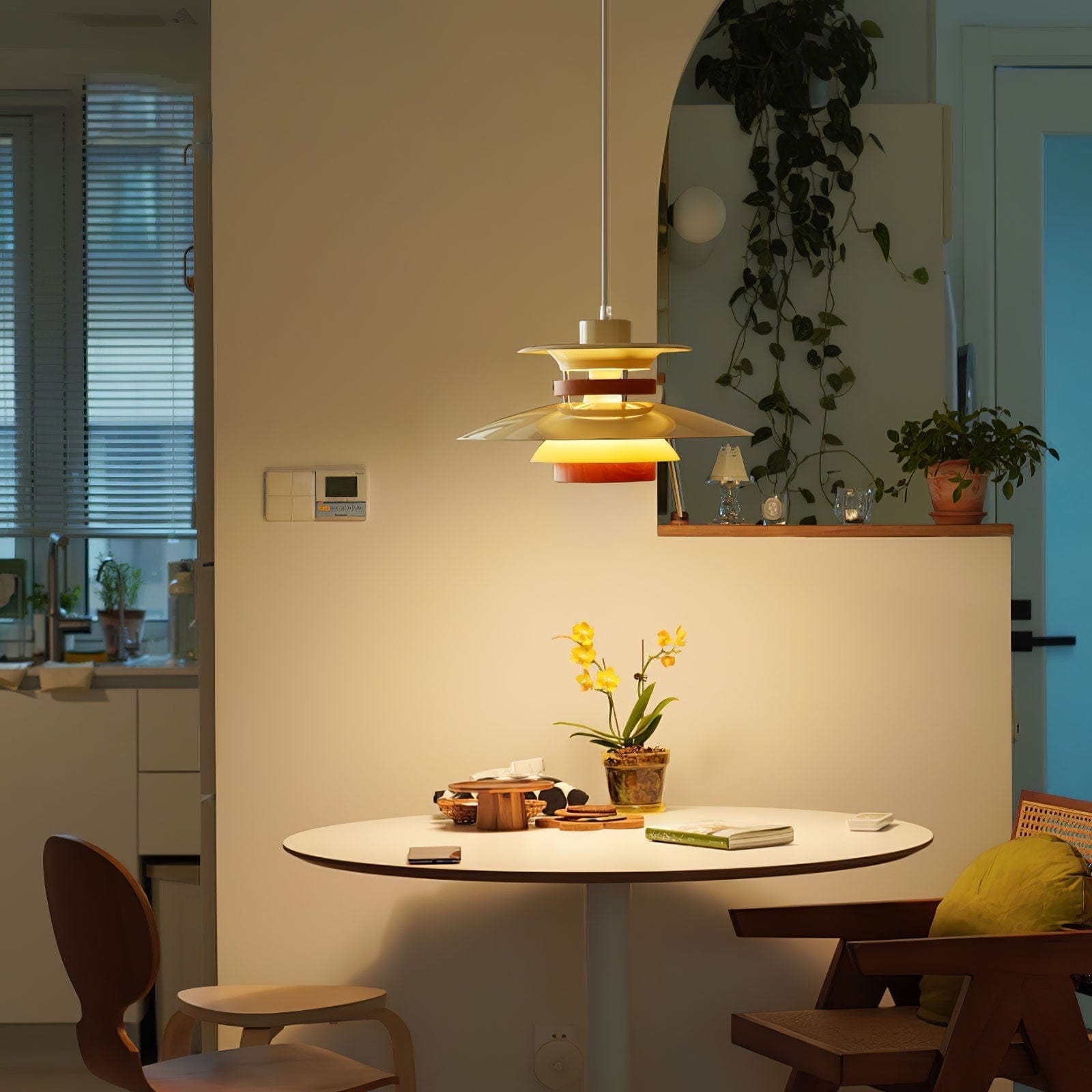 LuxeGlow Pendant – Refined Lighting for Modern Spaces