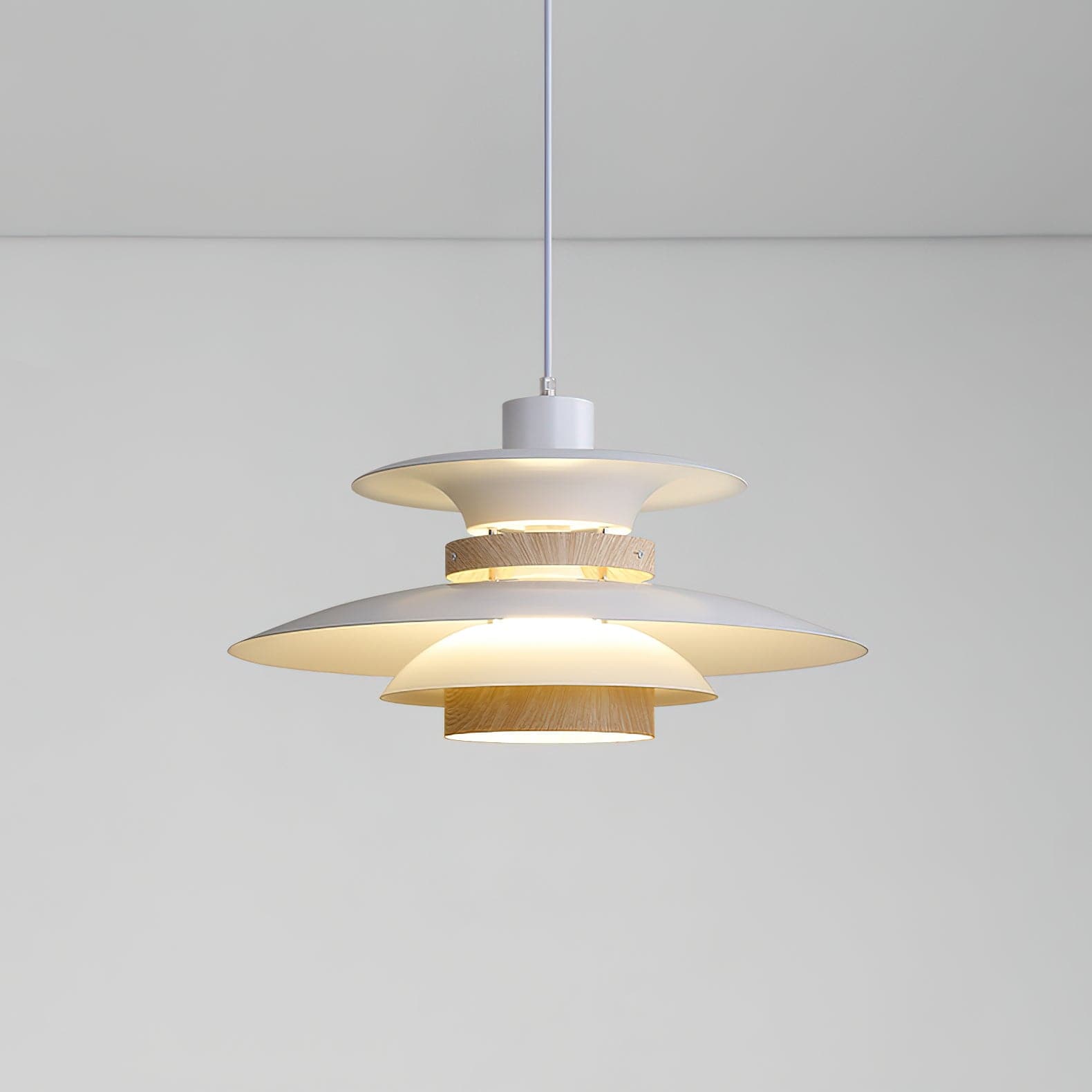 LuxeGlow Pendant – Refined Lighting for Modern Spaces