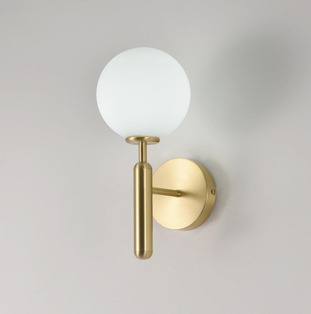 Scandiluxe Wall Light - Elegant Minimalist Design for Modern Interiors