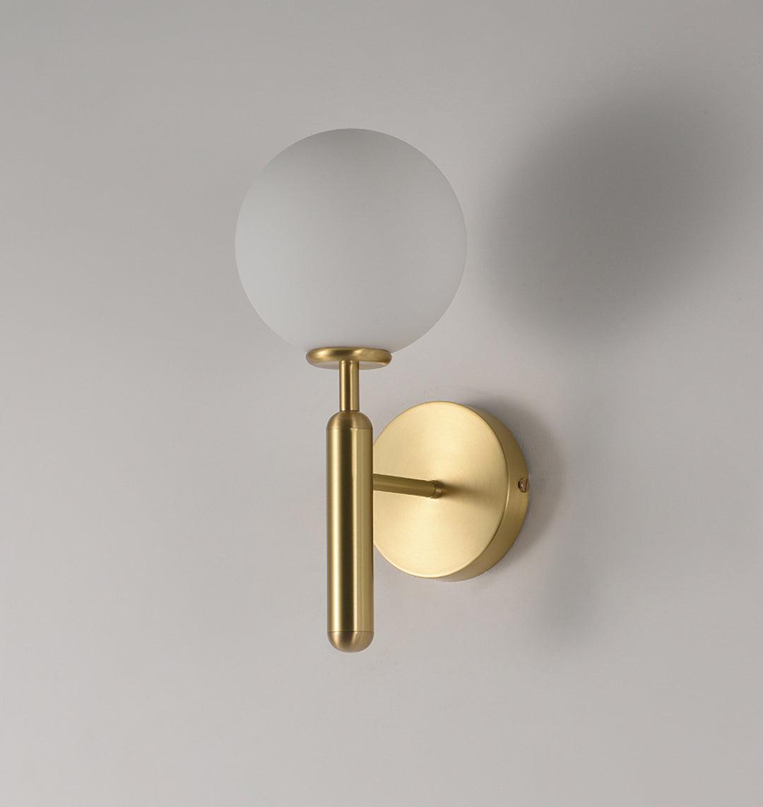 Scandiluxe Wall Light - Elegant Minimalist Design for Modern Interiors