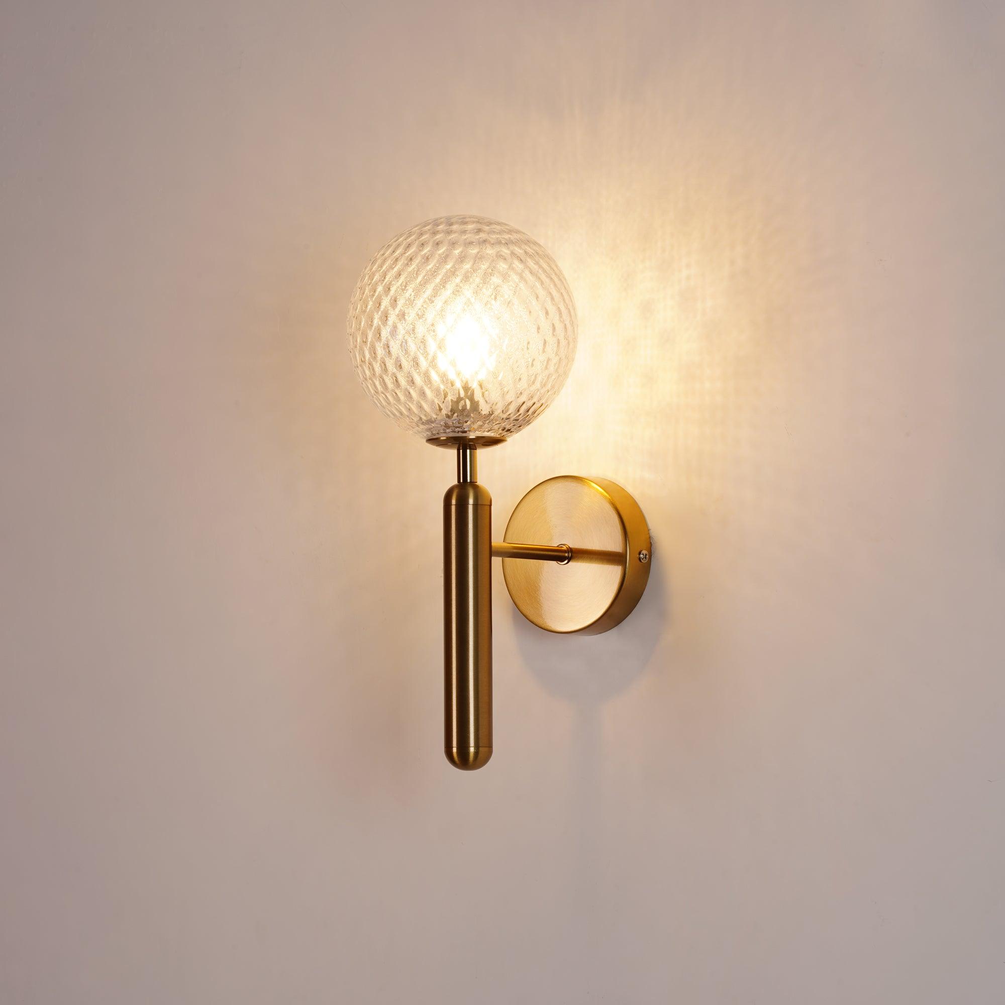 Scandiluxe Wall Light - Elegant Minimalist Design for Modern Interiors