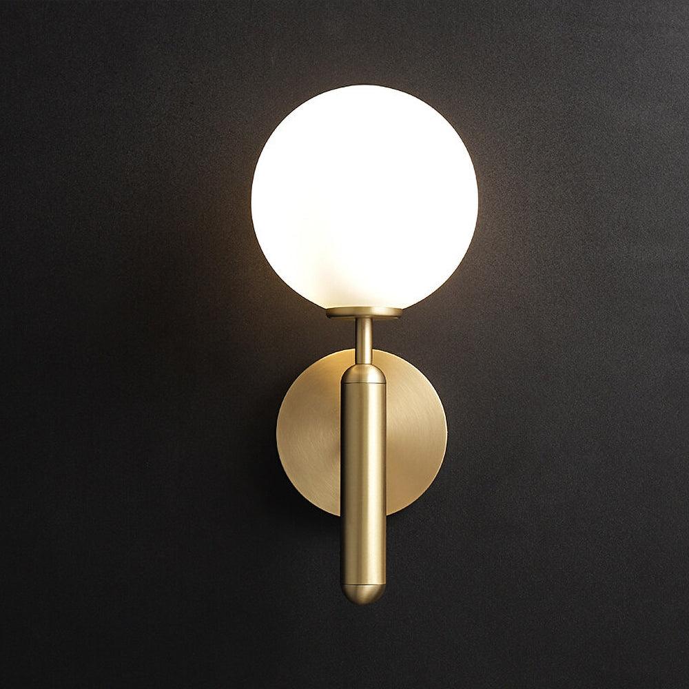 Scandiluxe Wall Light - Elegant Minimalist Design for Modern Interiors