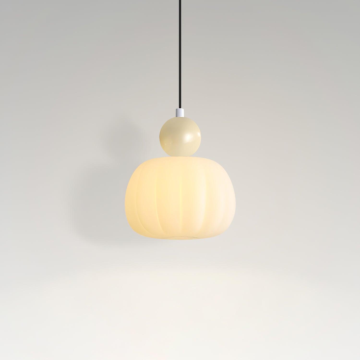 Yedra Pendant Lamp - Elegant Pumpkin-Shaped Design for Sophisticated Interiors