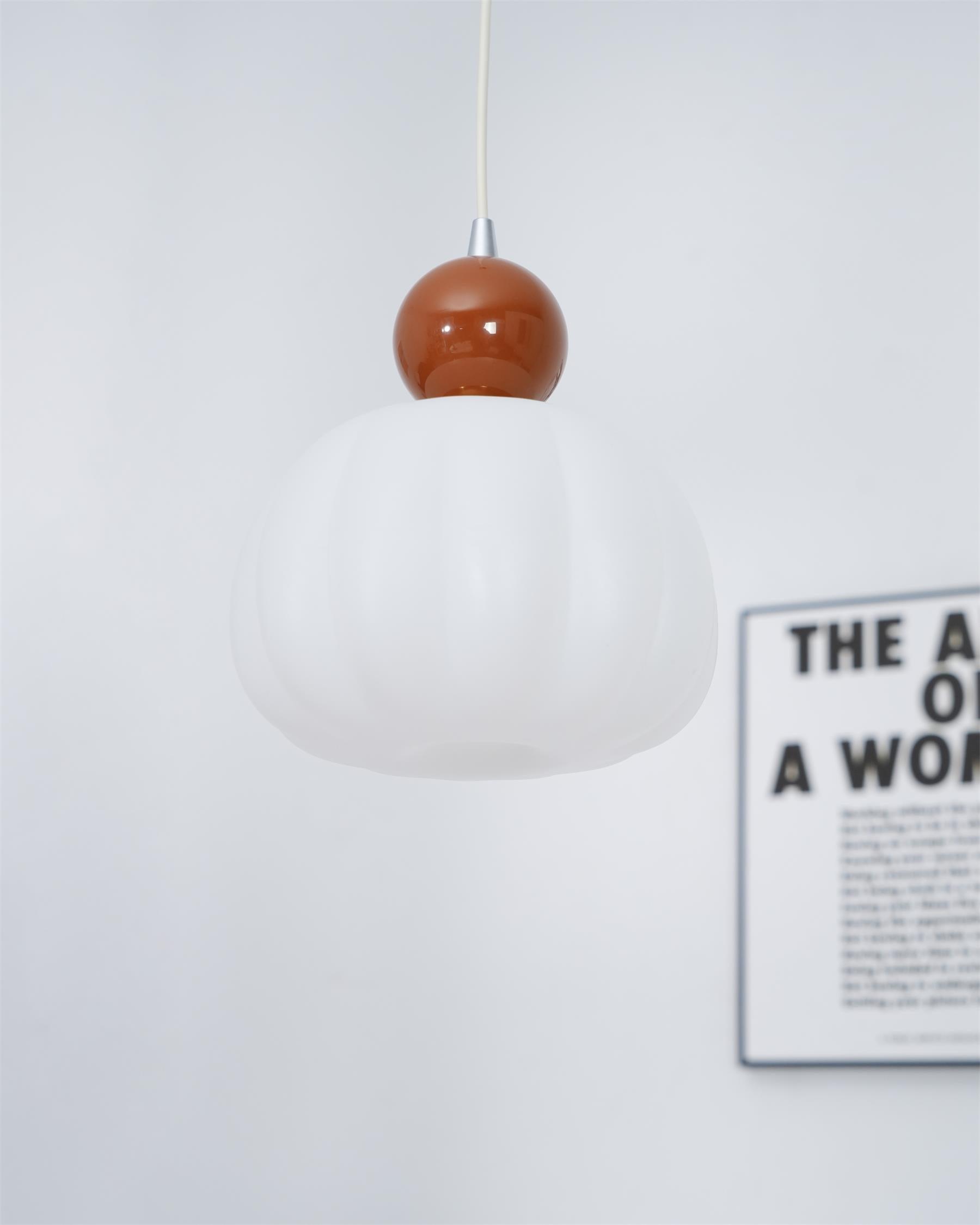 Yedra Pendant Lamp - Elegant Pumpkin-Shaped Design for Sophisticated Interiors