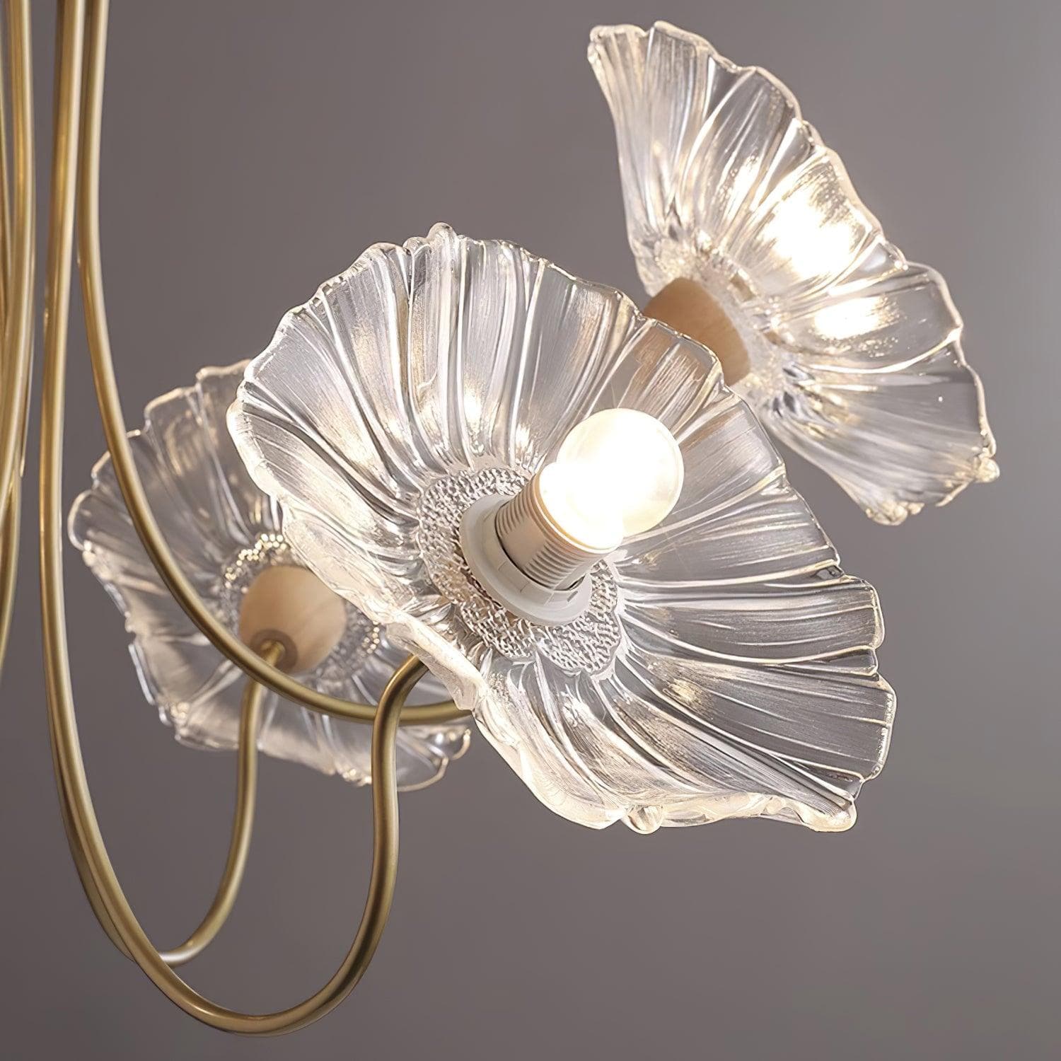 Murano Bloom Chandelier – Artistic Elegance in Glass