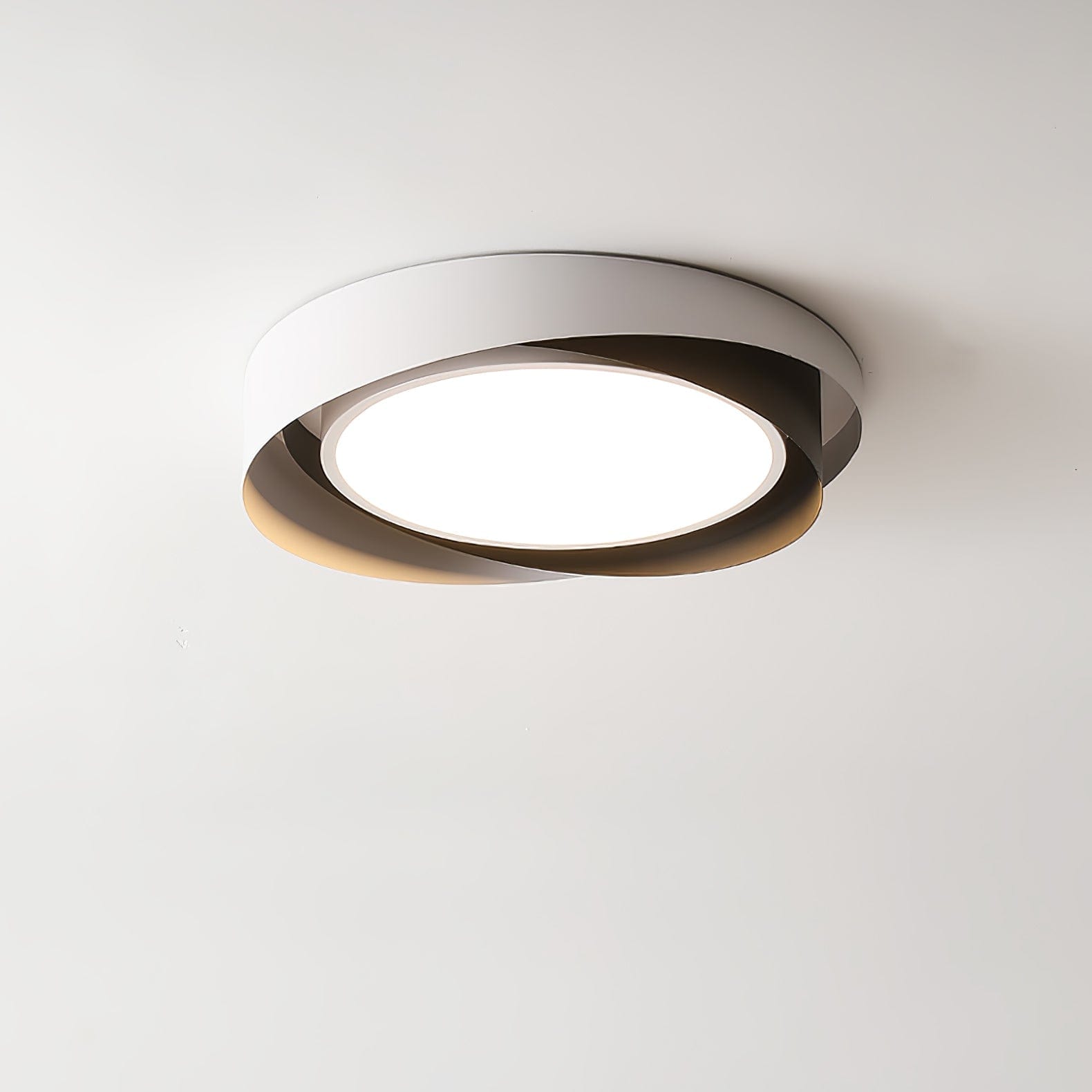 Quinn Ceiling Light – Modern Sophistication with Gentle Illumination