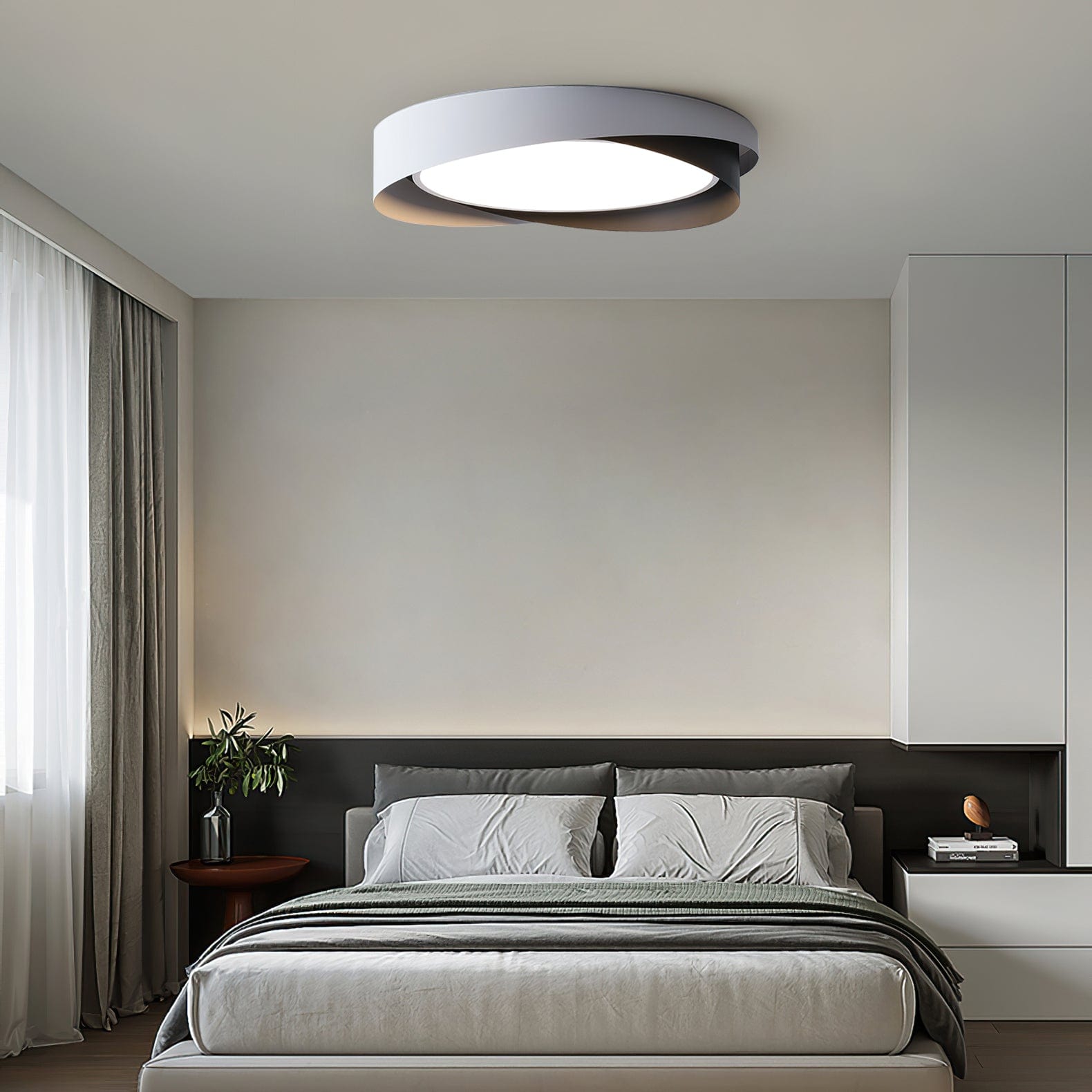 Quinn Ceiling Light – Modern Sophistication with Gentle Illumination