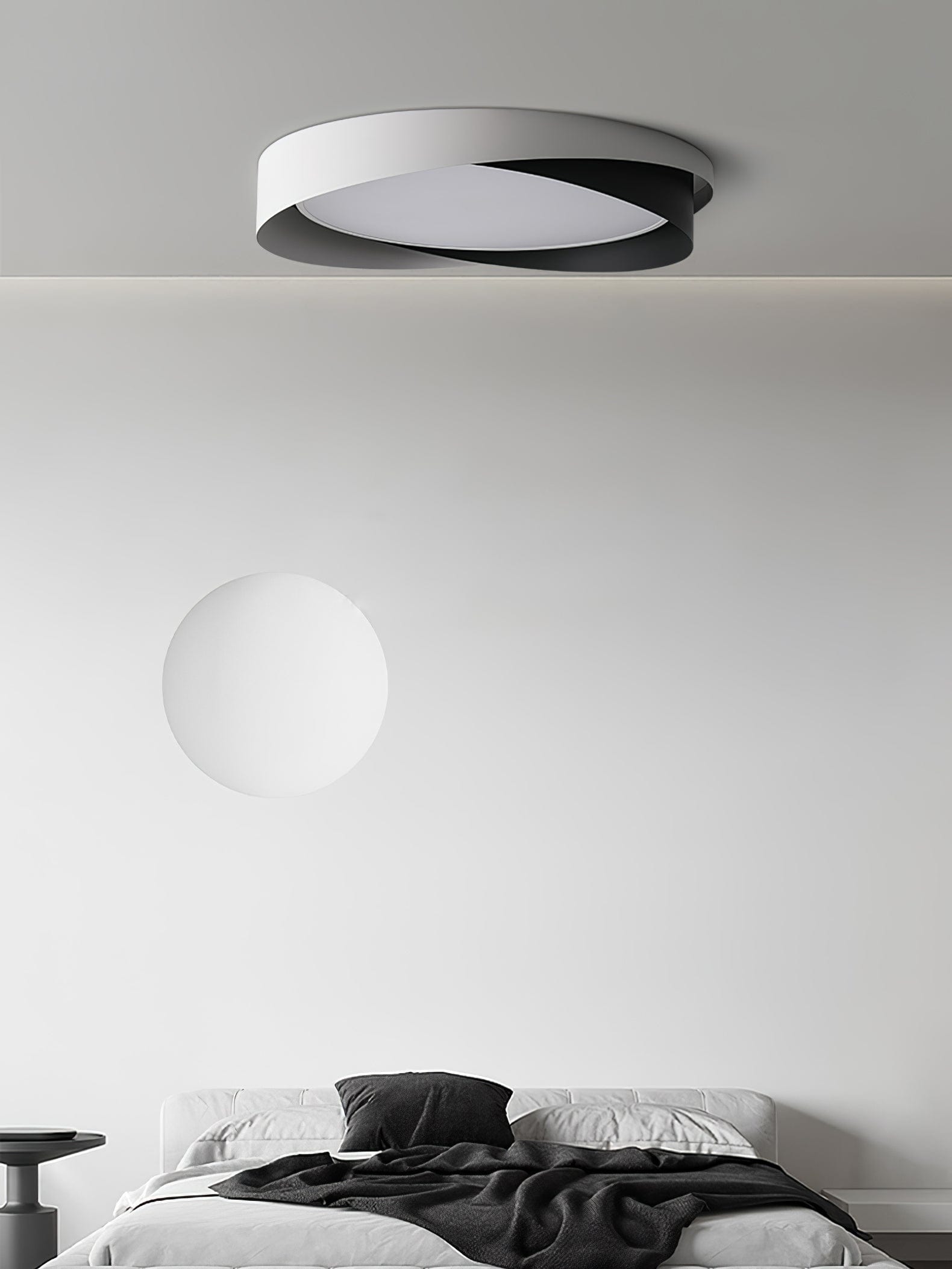 Quinn Ceiling Light – Modern Sophistication with Gentle Illumination