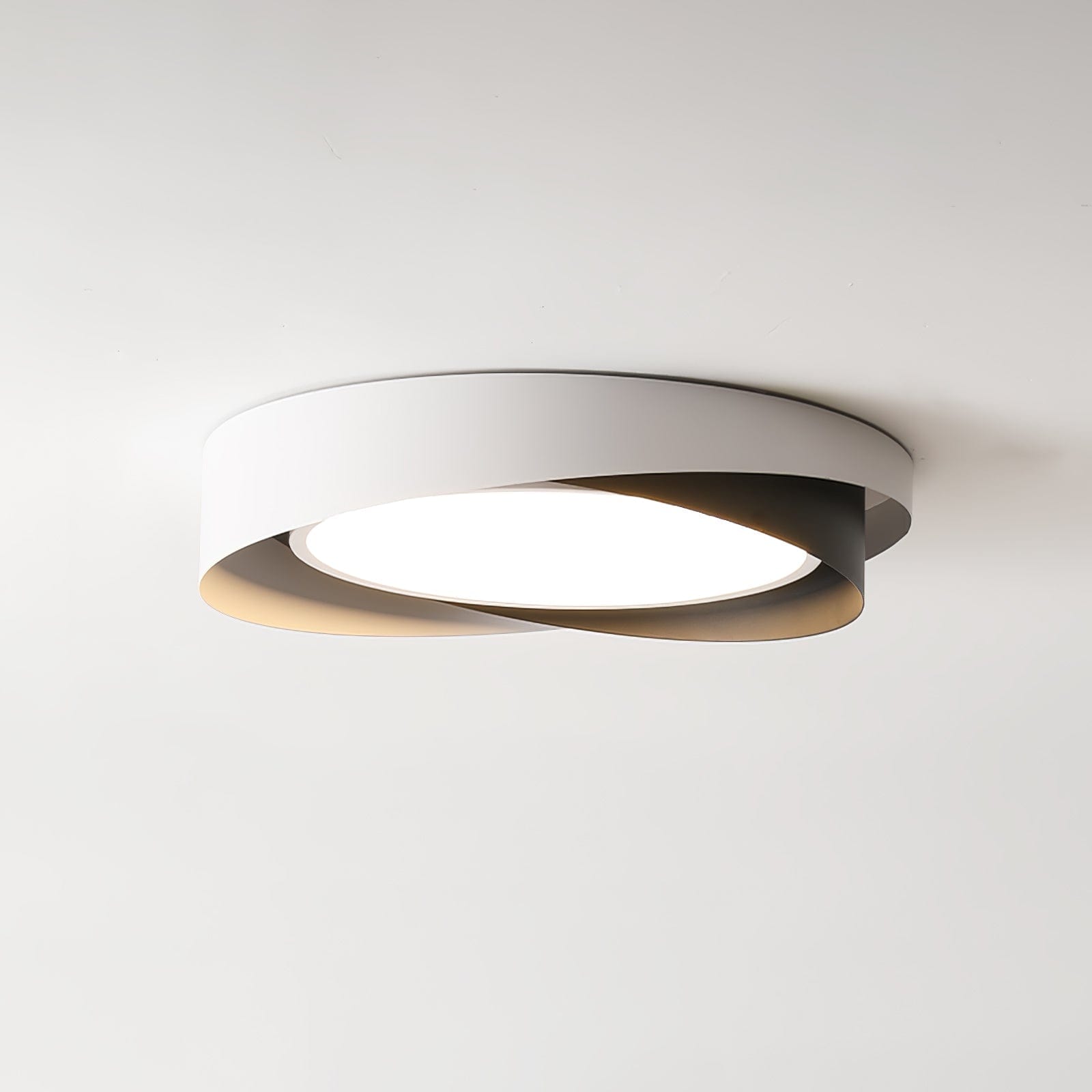 Quinn Ceiling Light – Modern Sophistication with Gentle Illumination