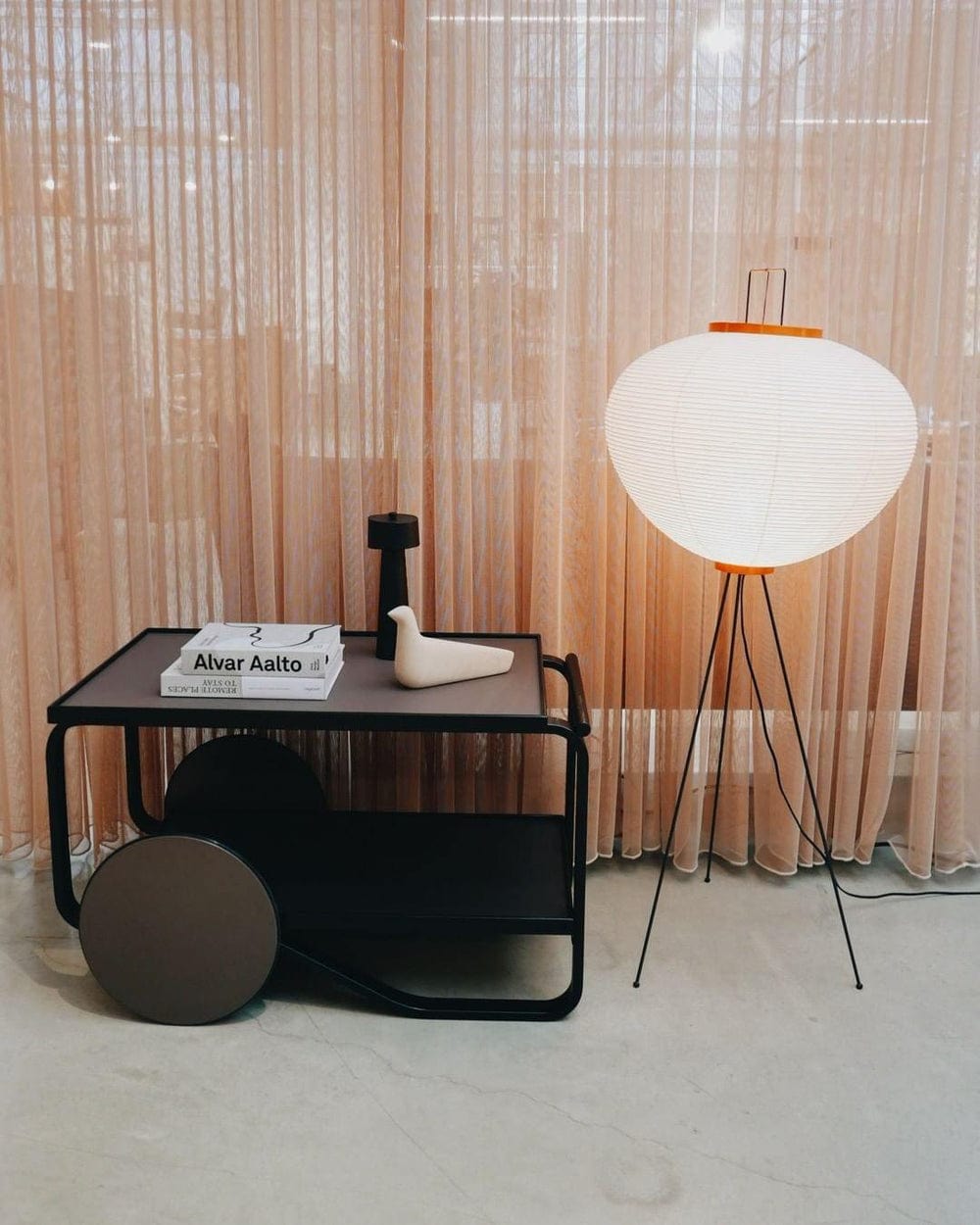 SereneGlow Rice Paper Floor Lamp – Minimalist Elegance