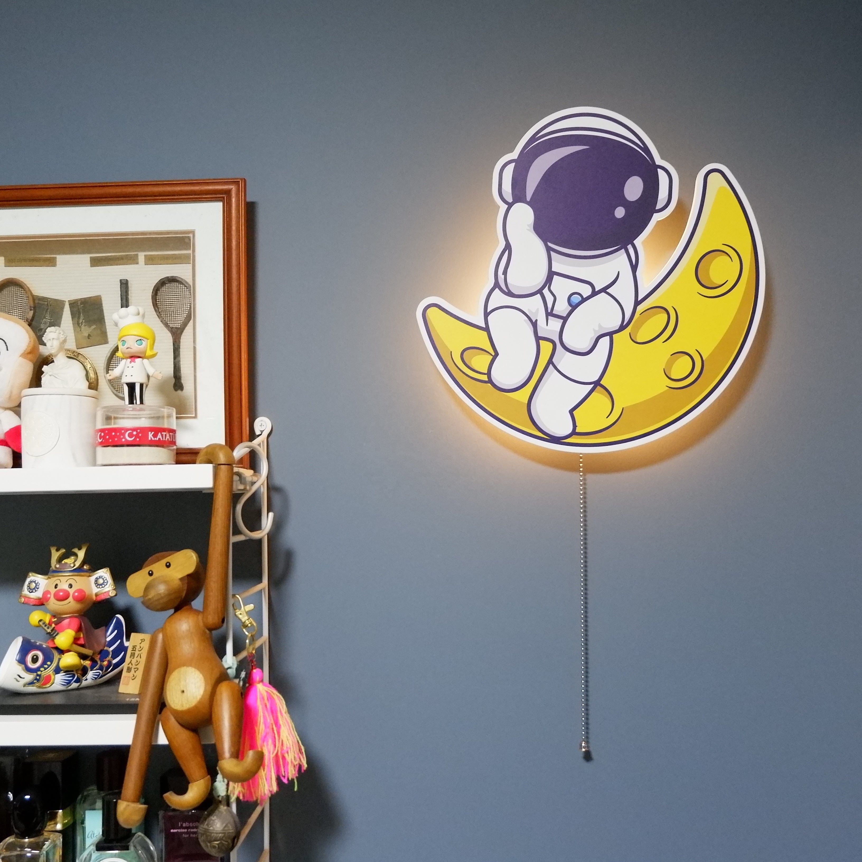 Astronaut Wall Lamp - LED Night Light with Pull Cord Switch for Kids' Rooms