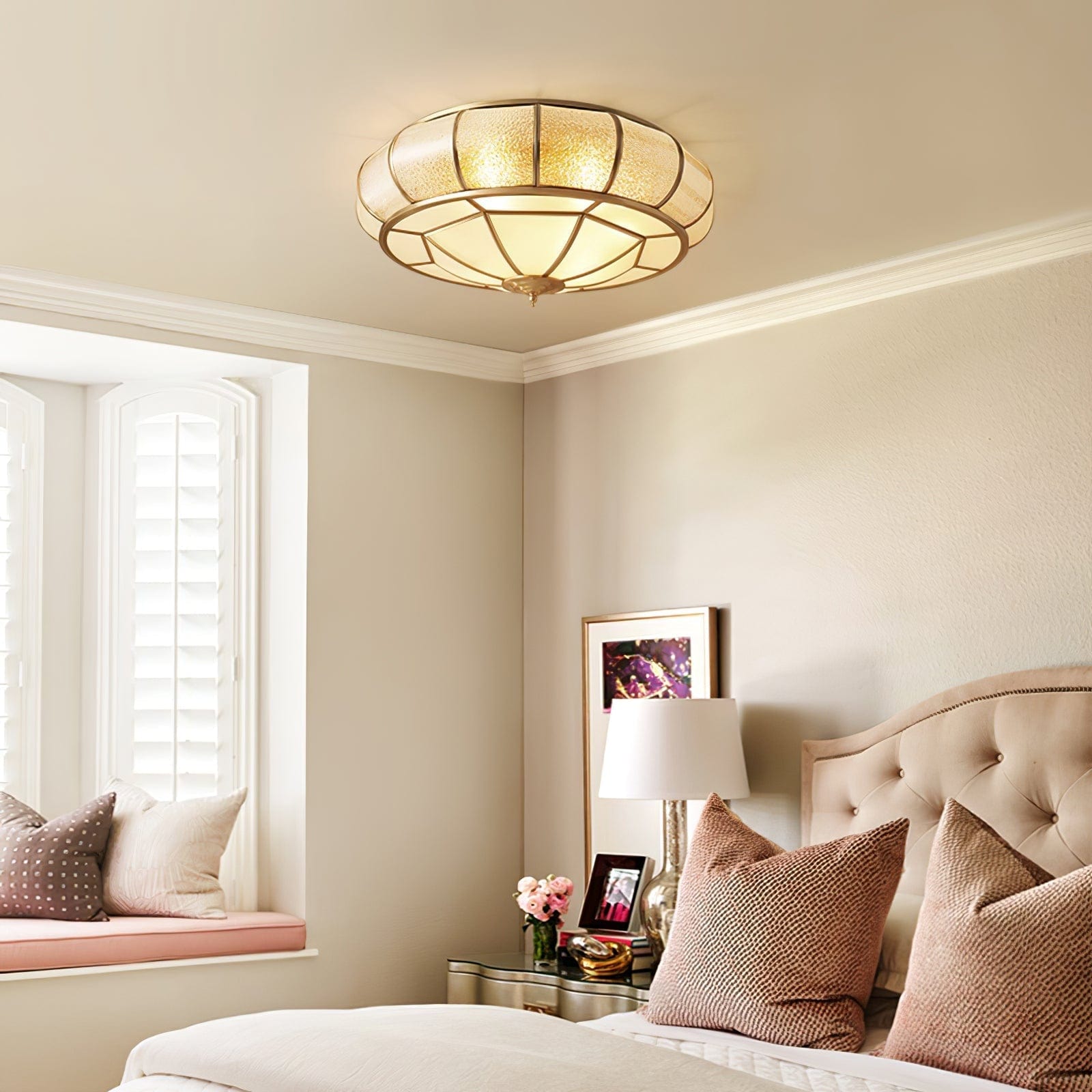 Round Textured Glass Ceiling Light - Elegant Flush Mount LED Fixture for Soft Ambient Lighting